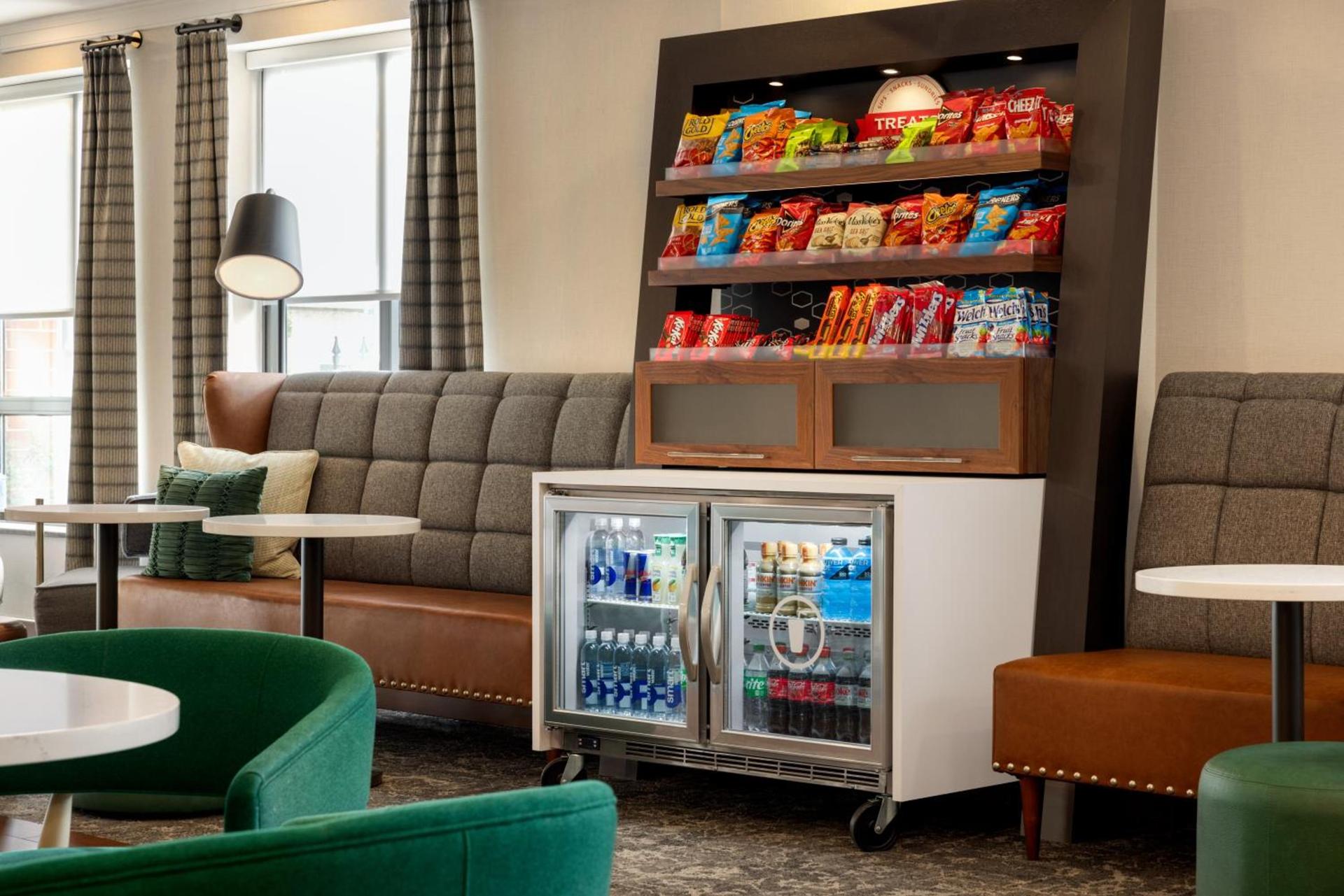 Hampton Inn by Hilton Boston/Cambridge photo 37
