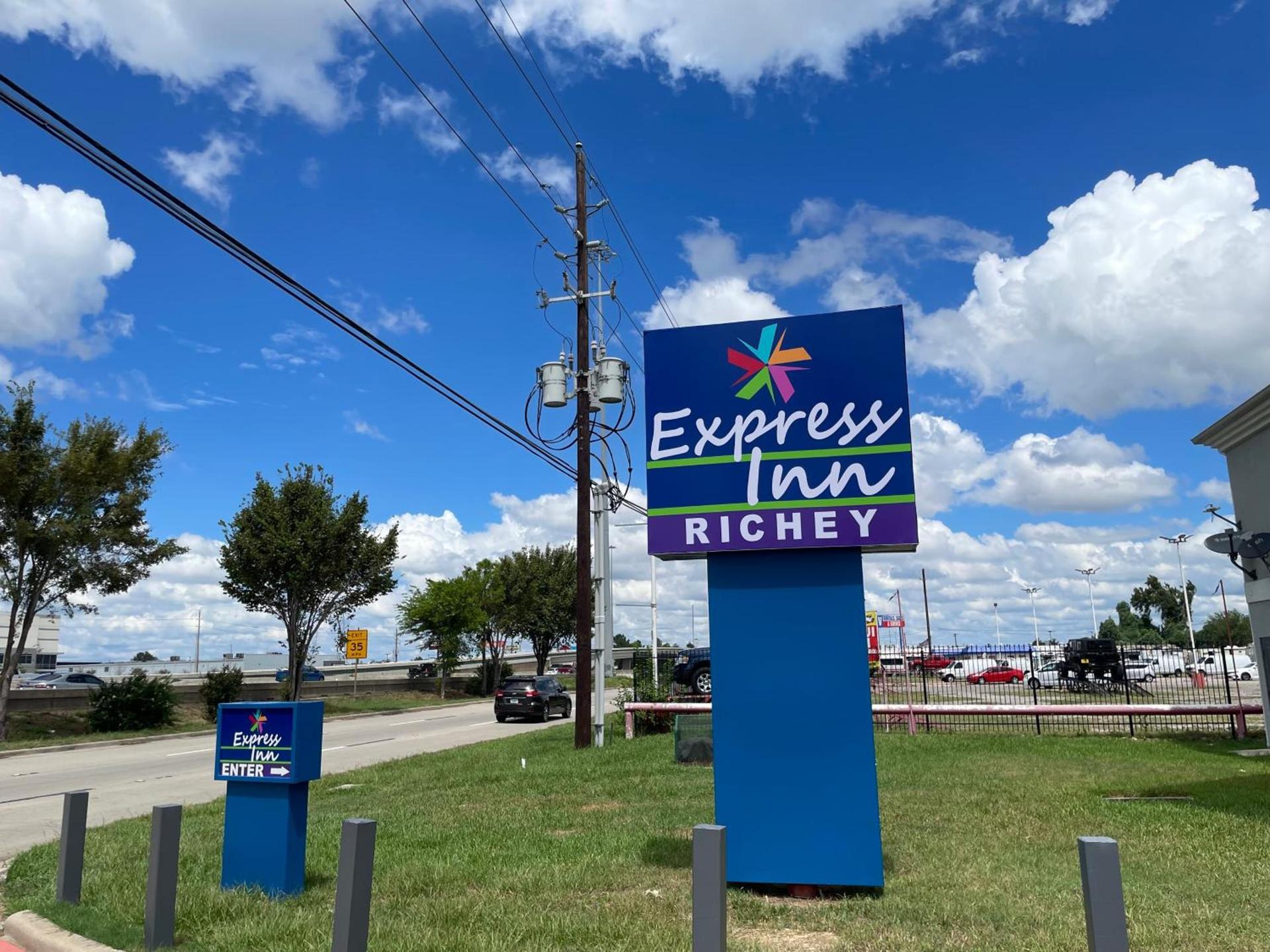 Express Inn - Richey photo 2
