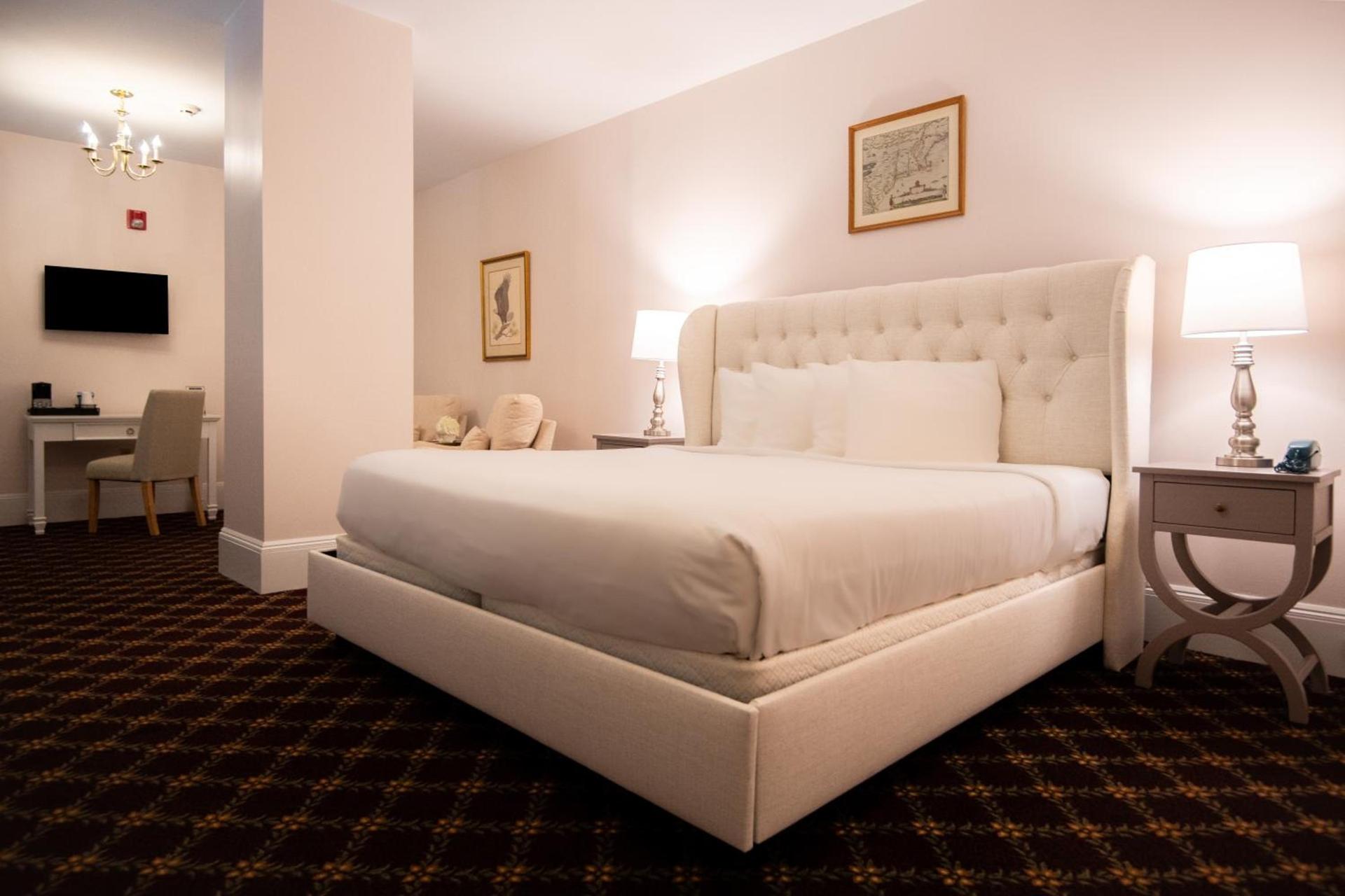 Bar Harbor Manor photo 29