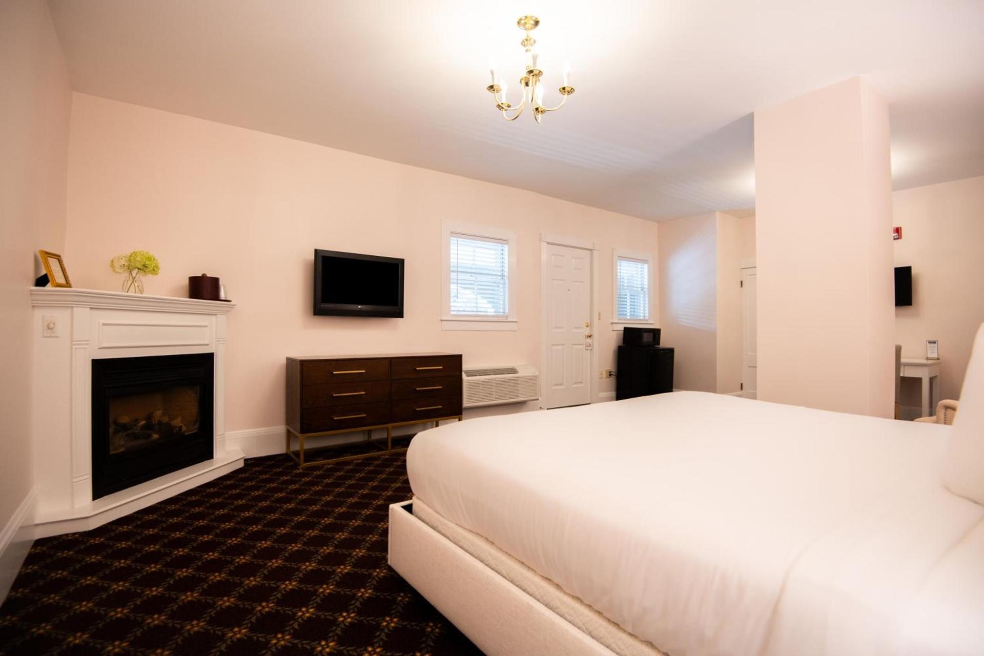Bar Harbor Manor photo 60