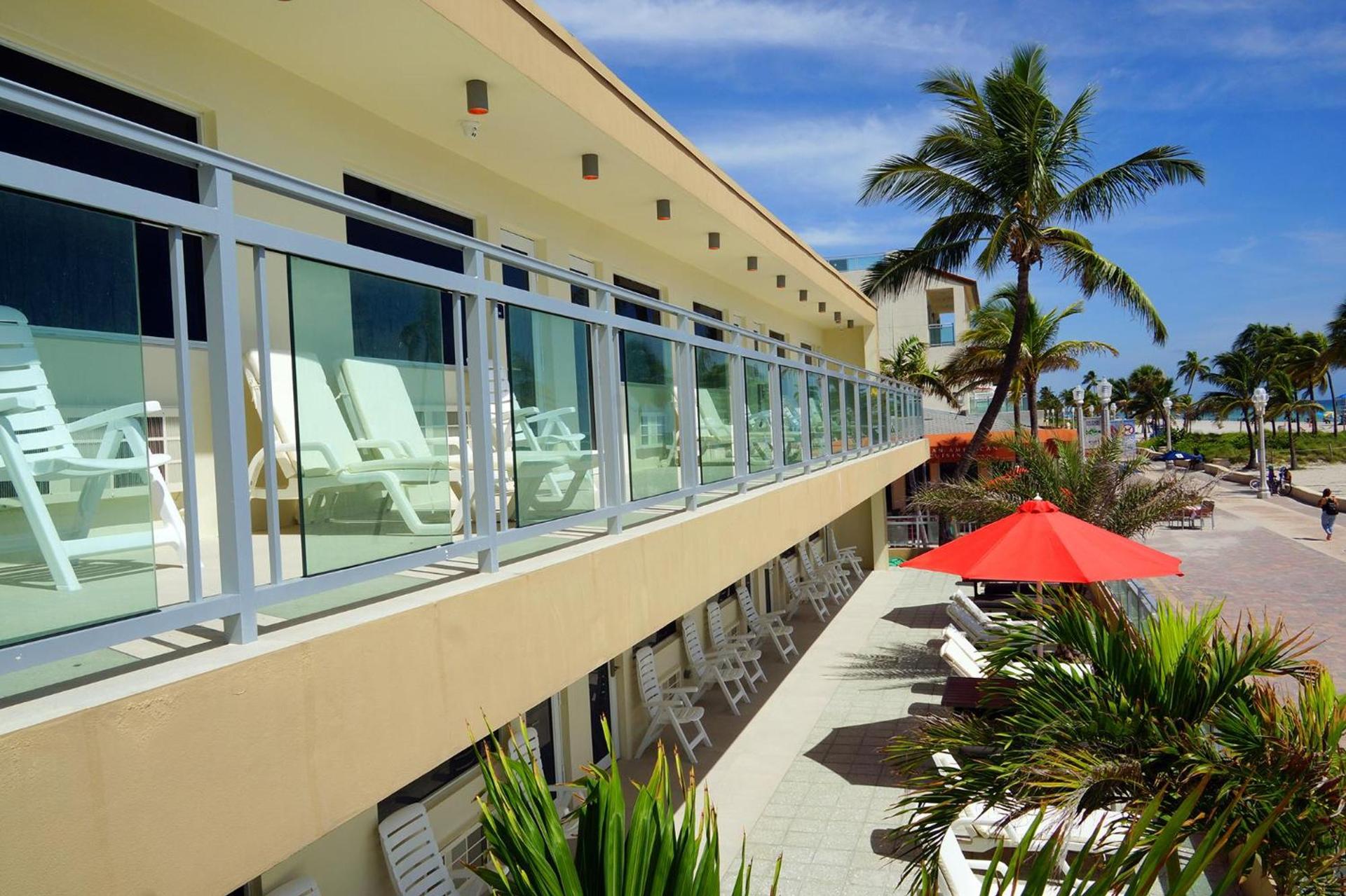 Diane Oceanfront Suites photo 32