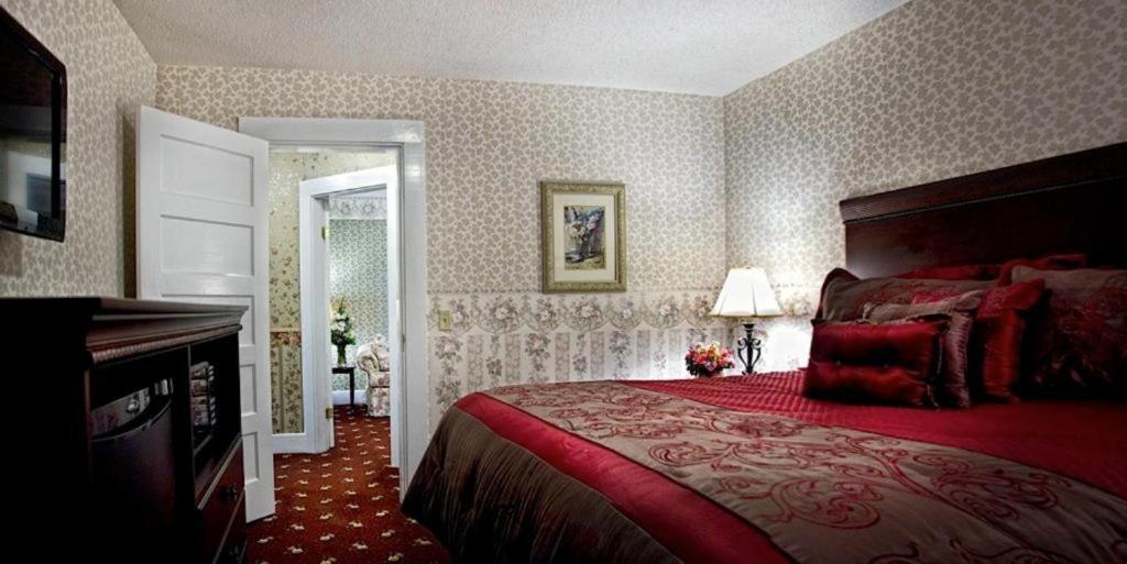 Bar Harbor Manor photo 70