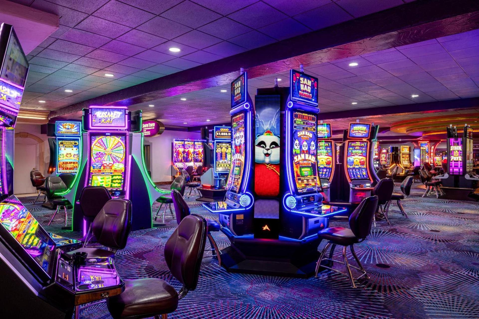 Harrah's Laughlin, A Caesars Destination photo 94
