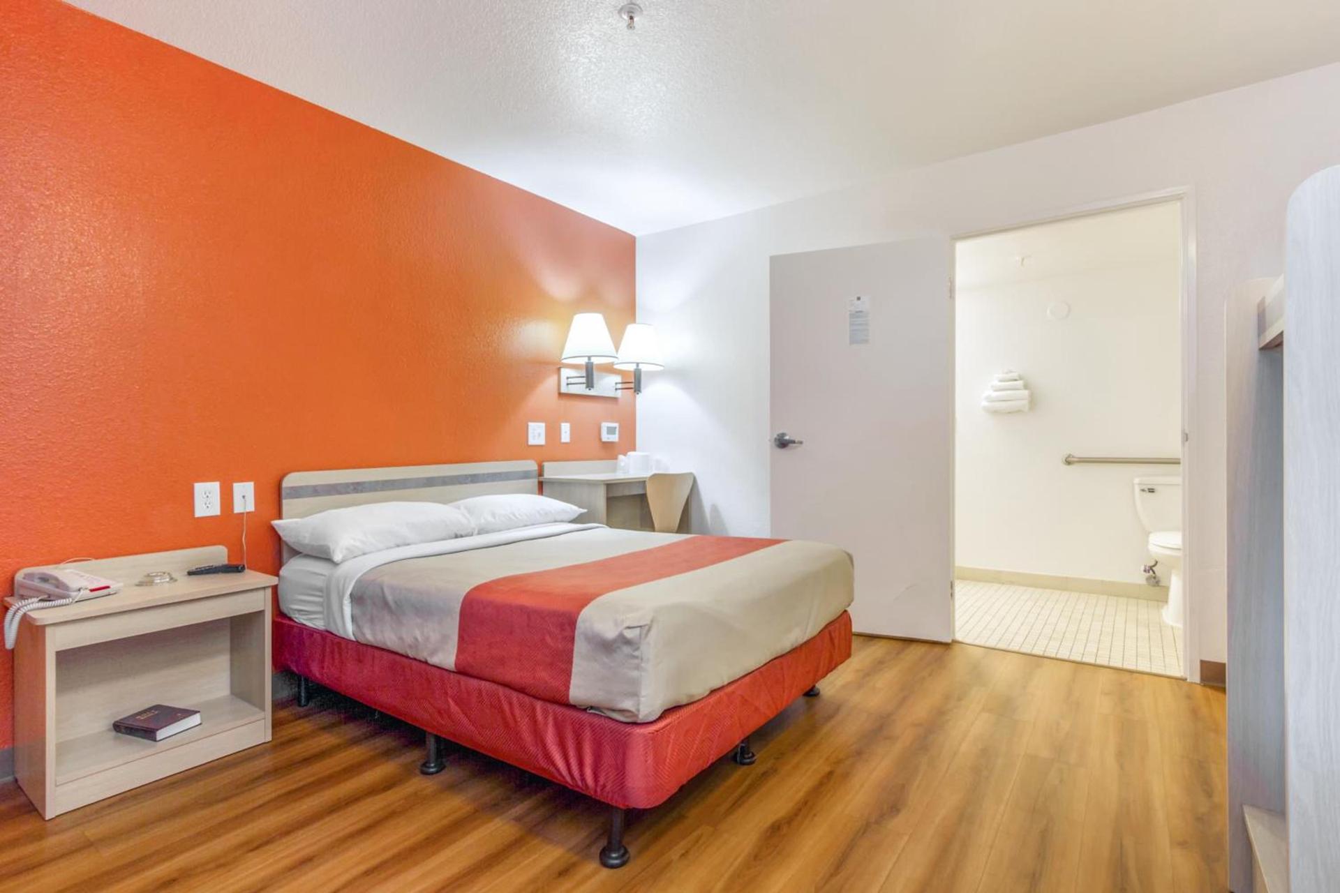 Motel 6-Phoenix, AZ - West photo 6