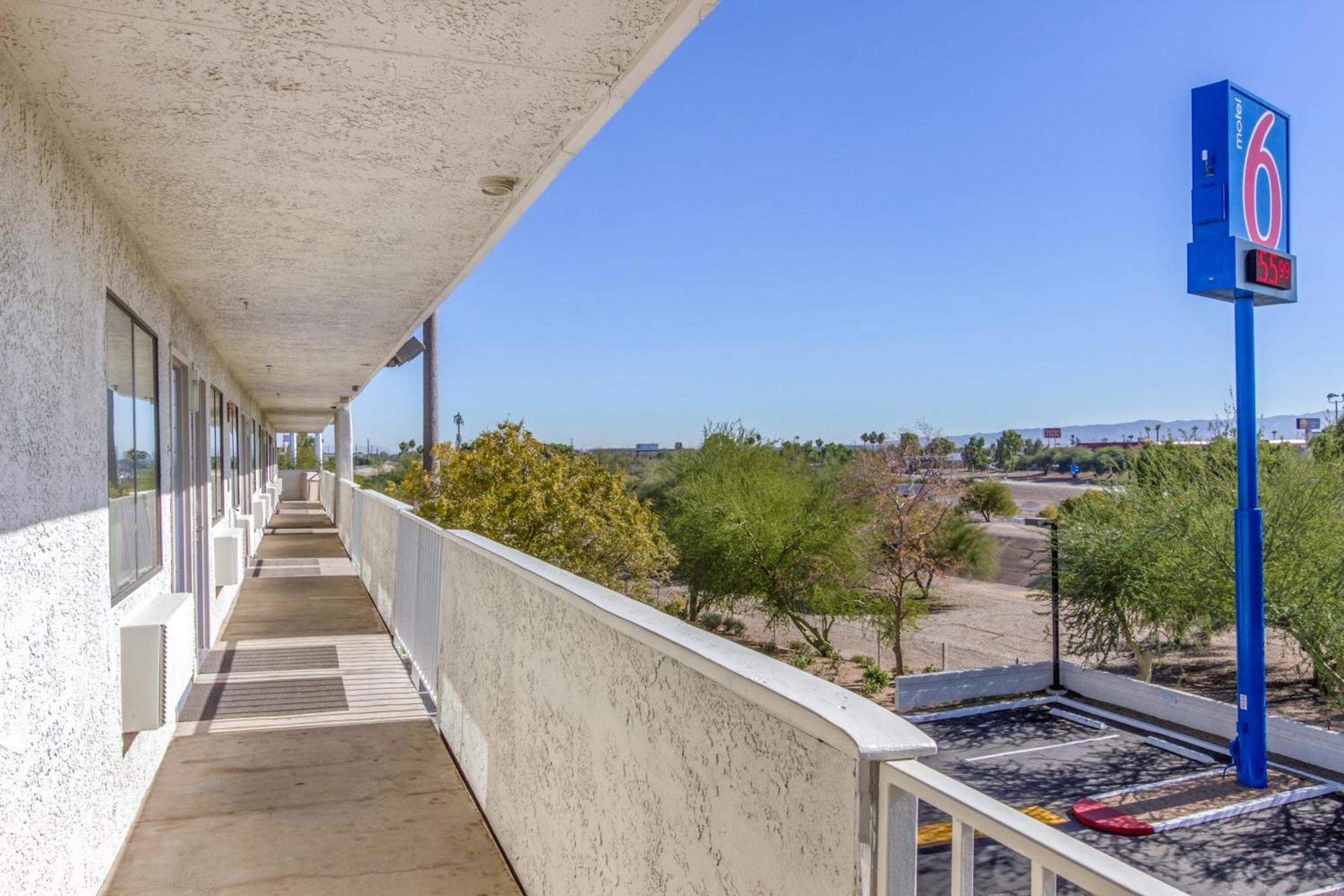 Motel 6-Phoenix, AZ - West photo 12