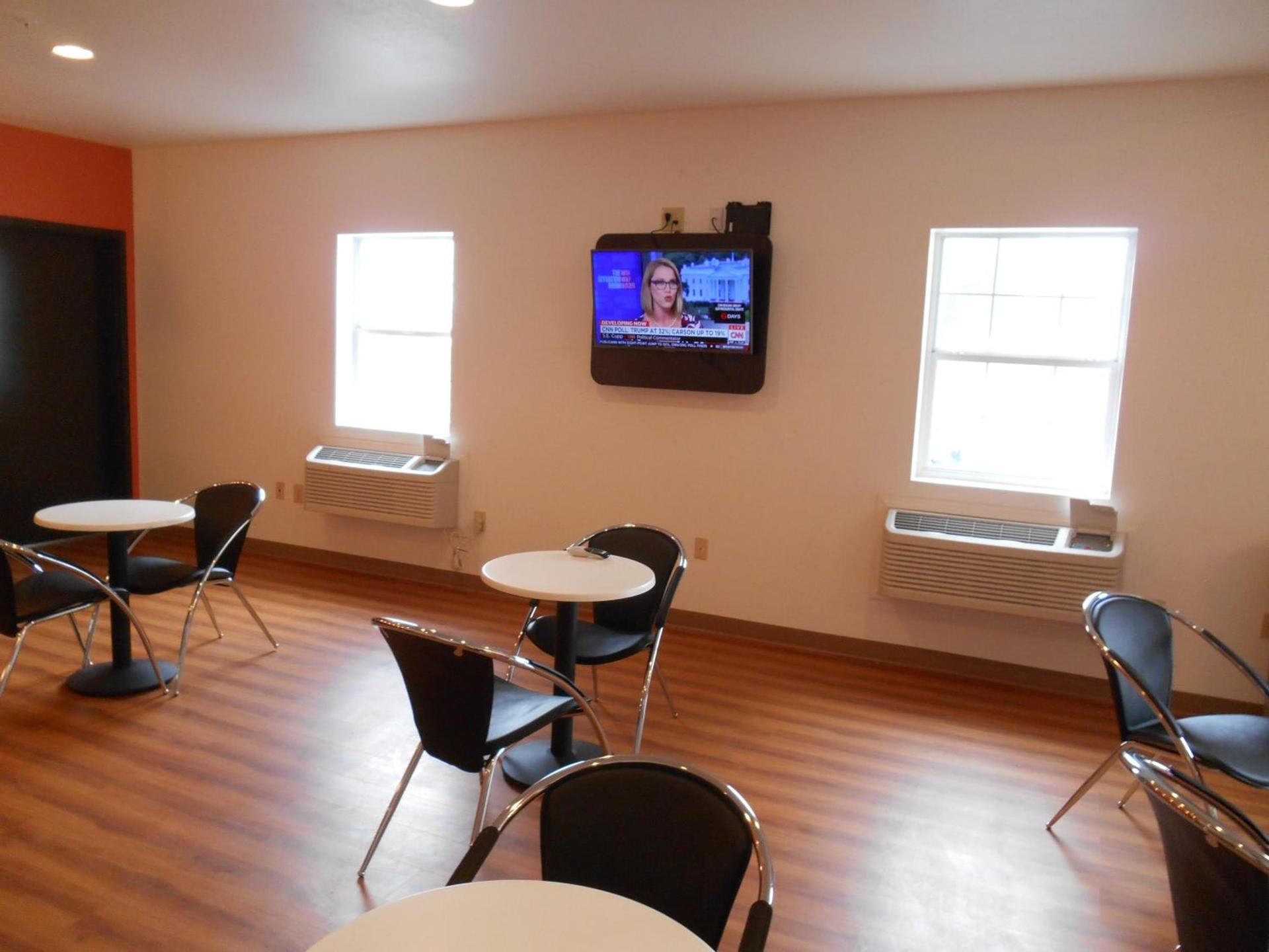 Motel 6-Jourdanton, TX photo 35