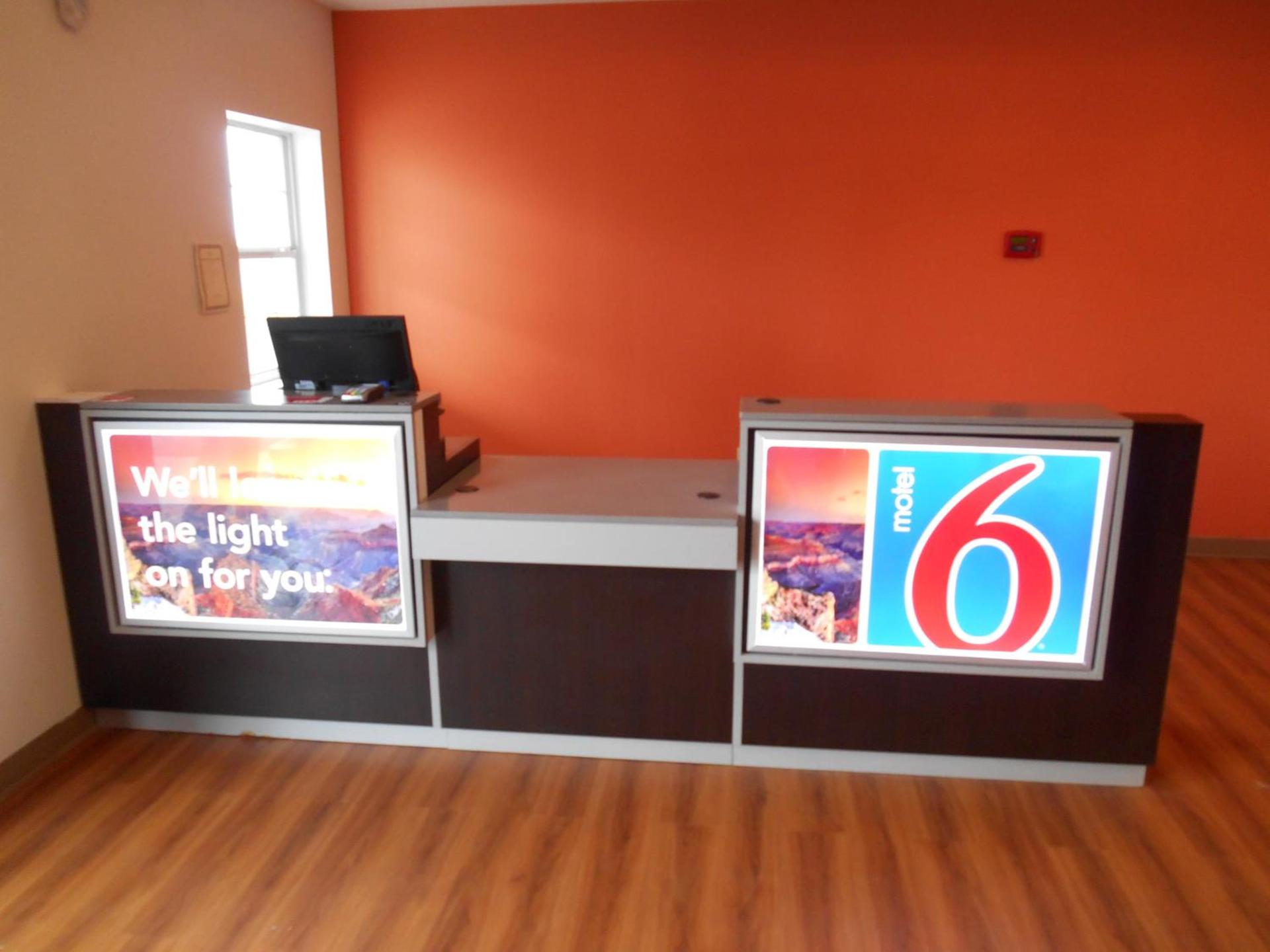 Motel 6-Jourdanton, TX photo 41