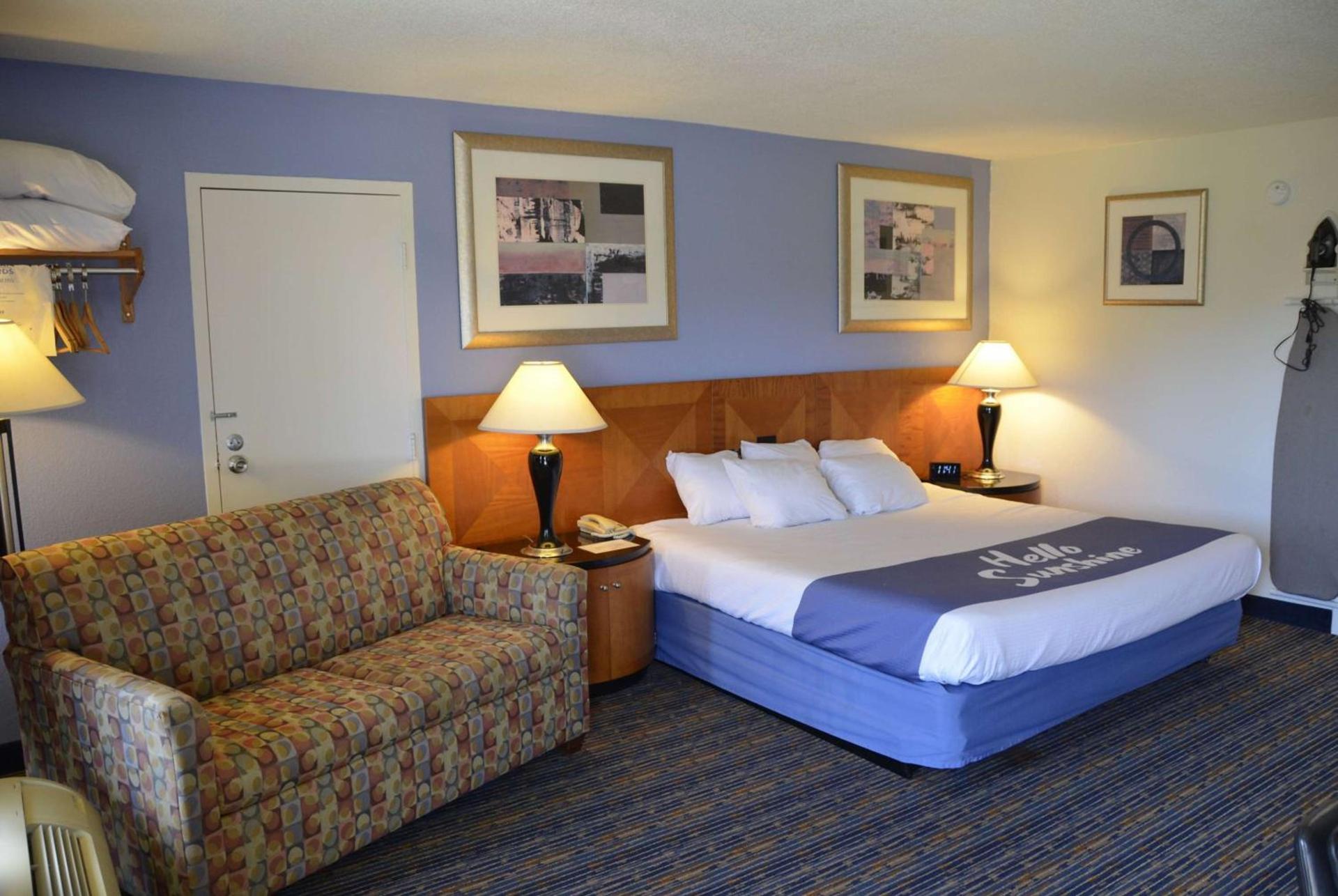 Days Inn by Wyndham Luray Shenandoah photo 14