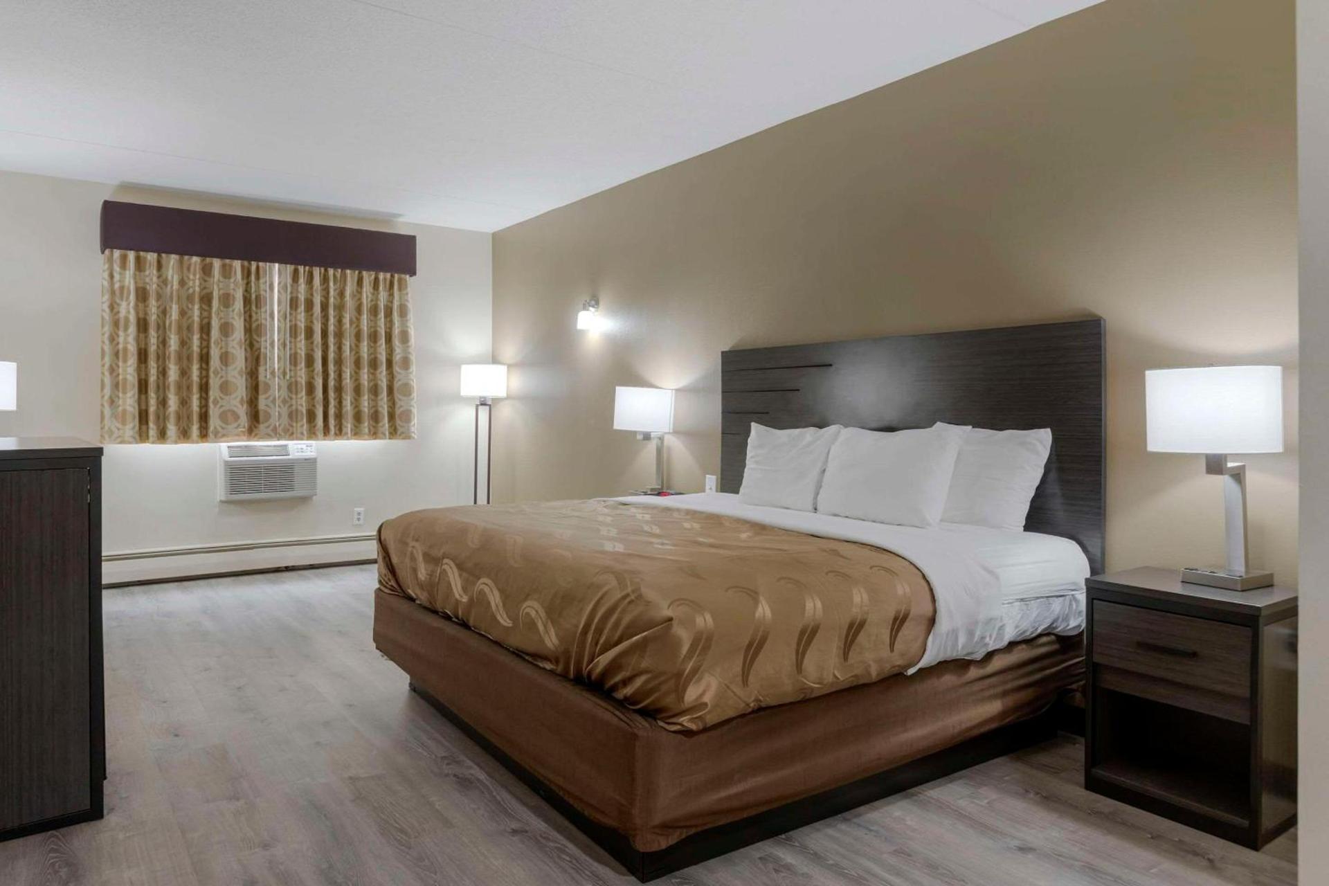 Rodeway Inn Grandville - Grand Rapids photo 6