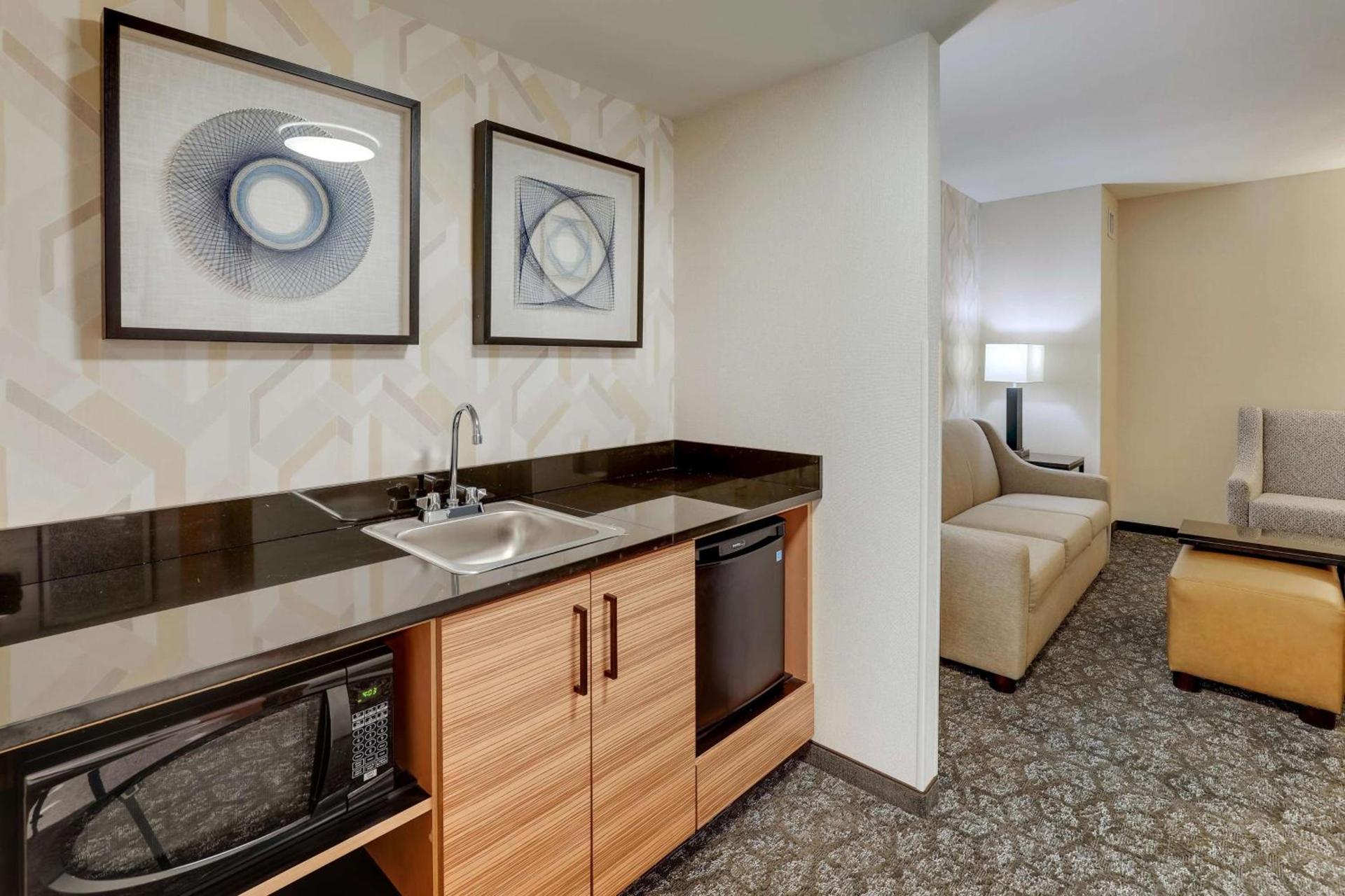 Drury Inn & Suites Birmingham Lakeshore Drive photo 30