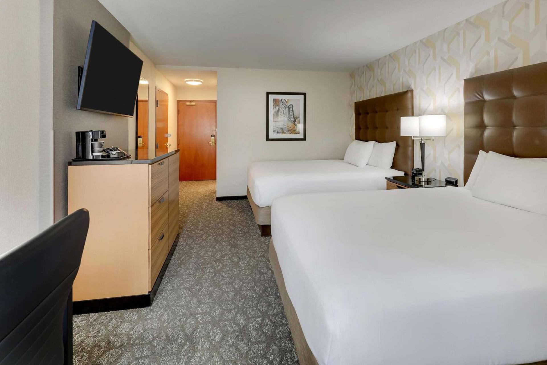 Drury Inn & Suites Birmingham Lakeshore Drive photo 37