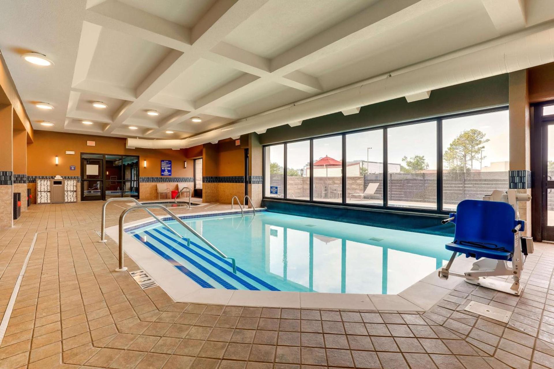 Drury Inn & Suites Birmingham Lakeshore Drive photo 47