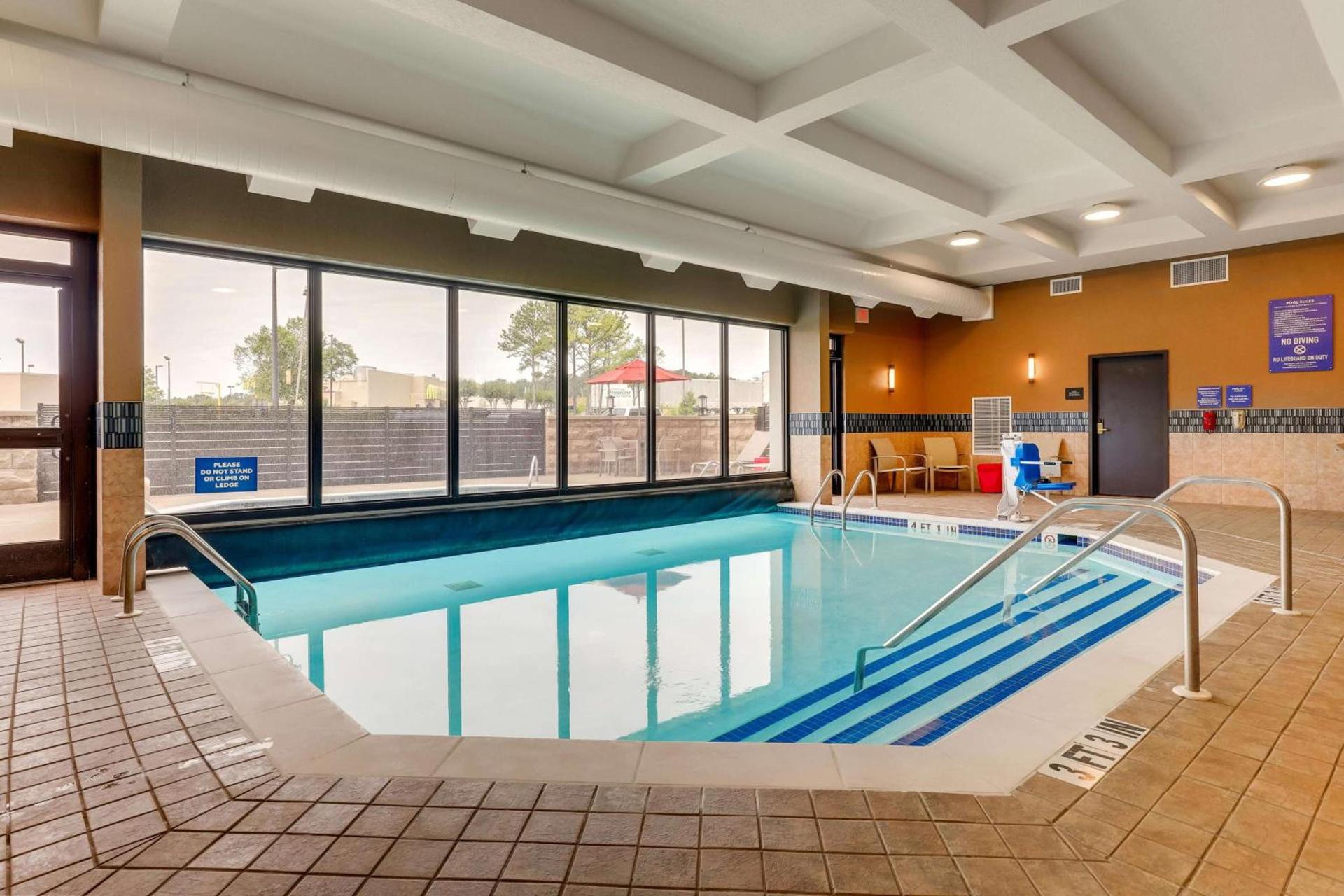 Drury Inn & Suites Birmingham Lakeshore Drive photo 50