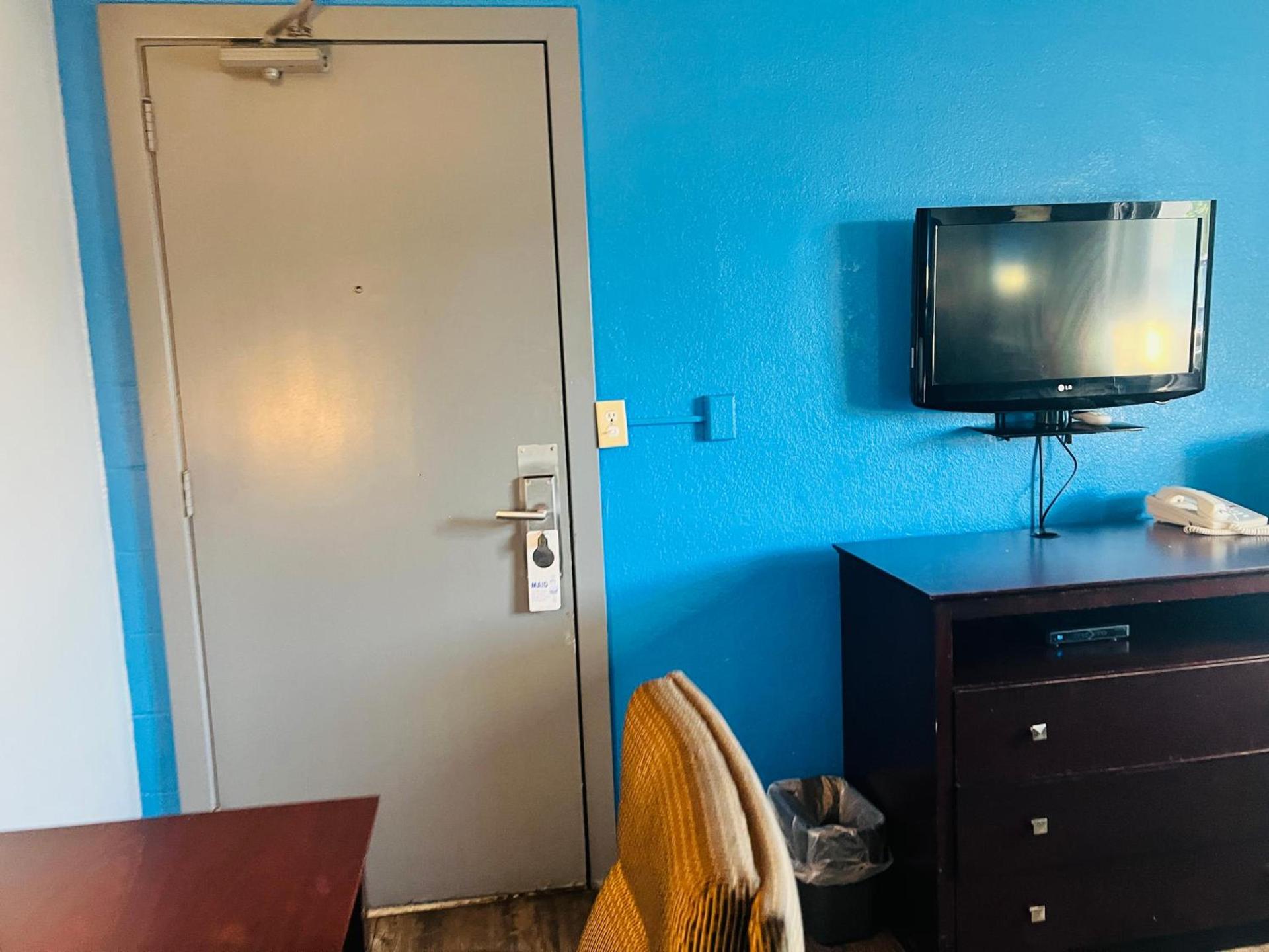 Executive Inn Owatonna Hwy 35 photo 52