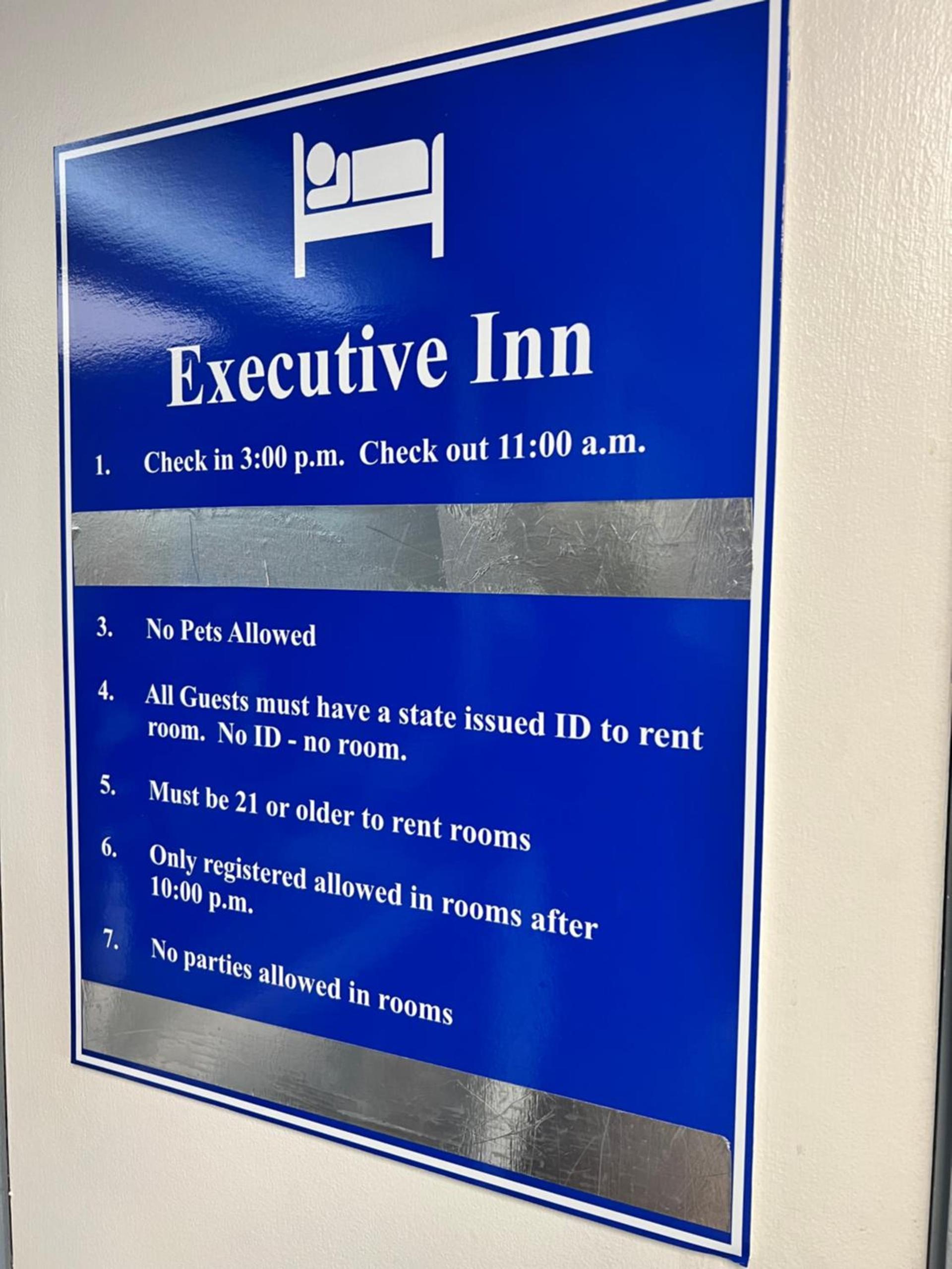 Executive Inn Owatonna Hwy 35 photo 61