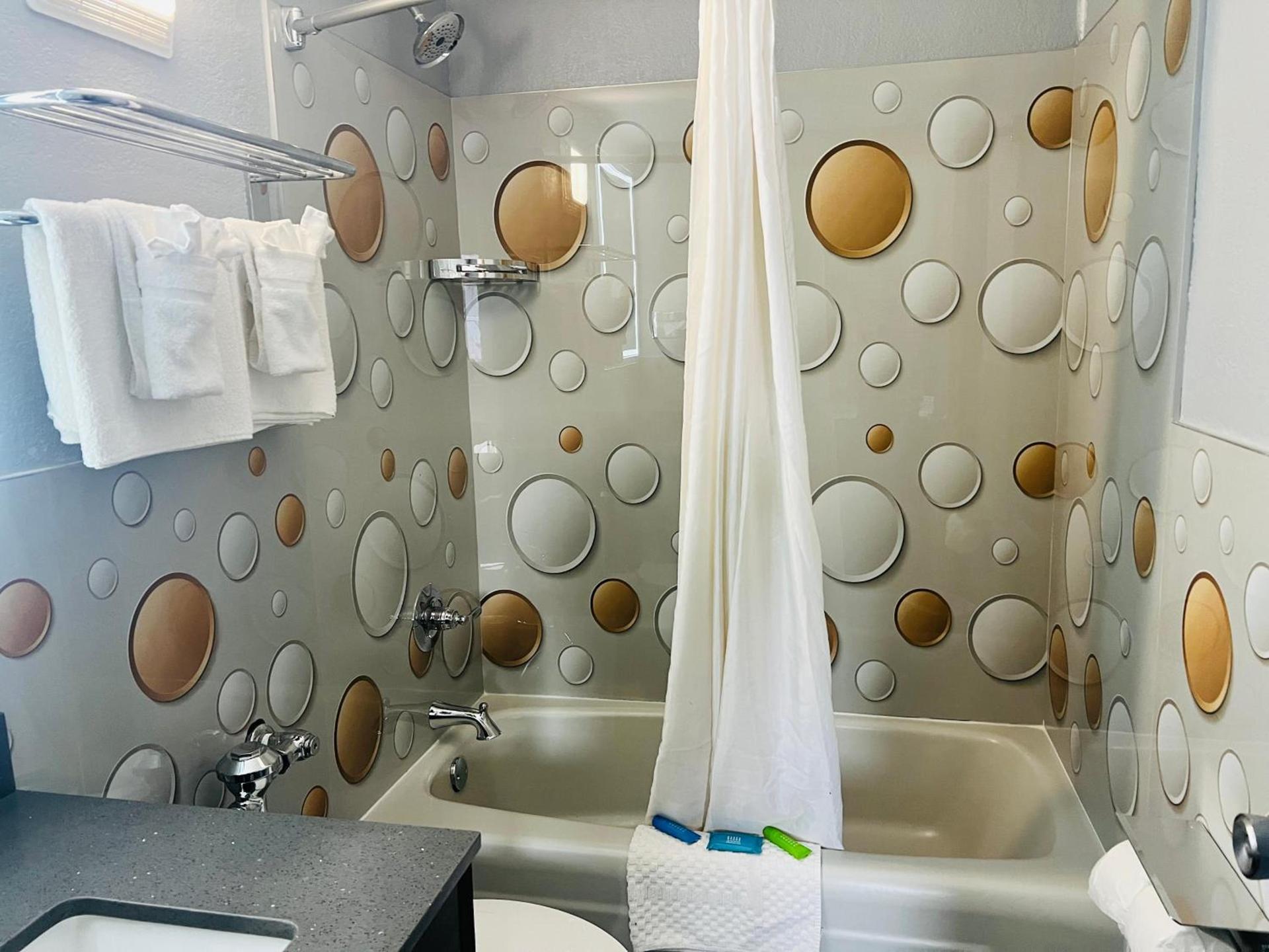 Executive Inn Owatonna Hwy 35 photo 54