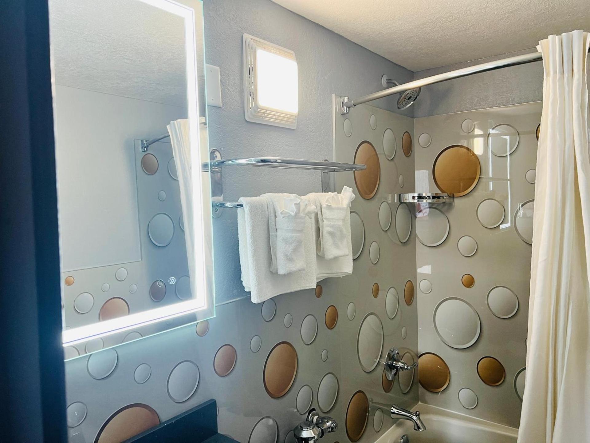Executive Inn Owatonna Hwy 35 photo 56