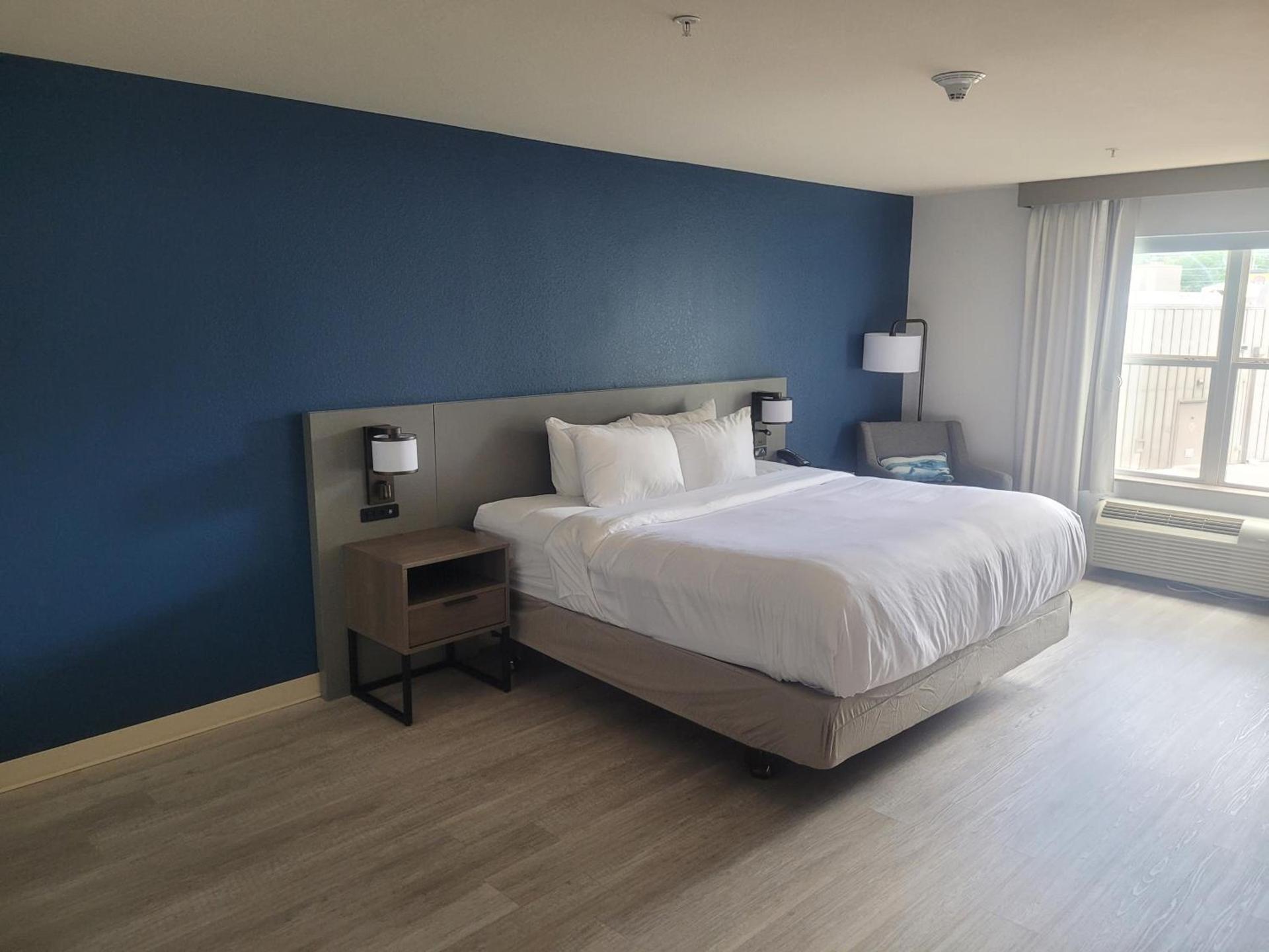 Comfort Inn & Suites Dothan Northside Plaza photo 28