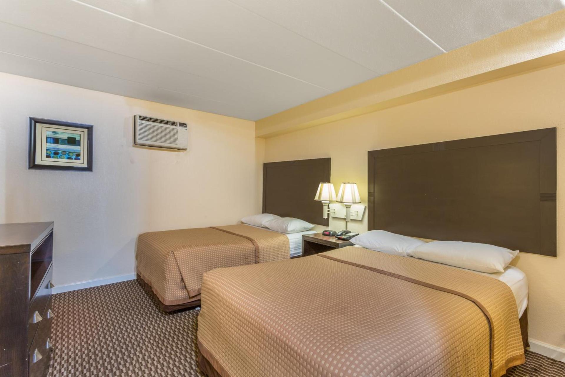 Aquarius Oceanfront Hotel photo 4