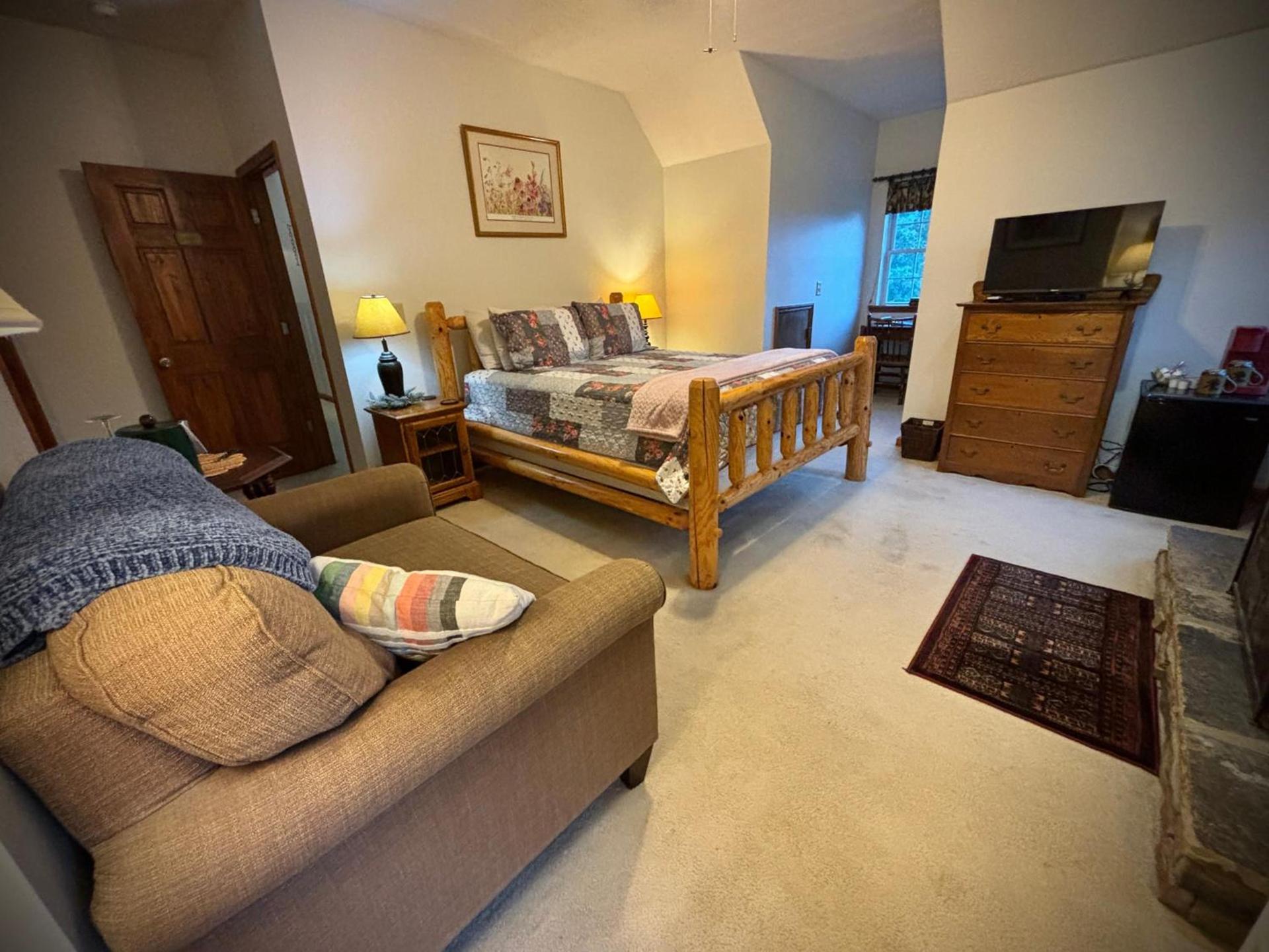 Long Mountain Lodge photo 15