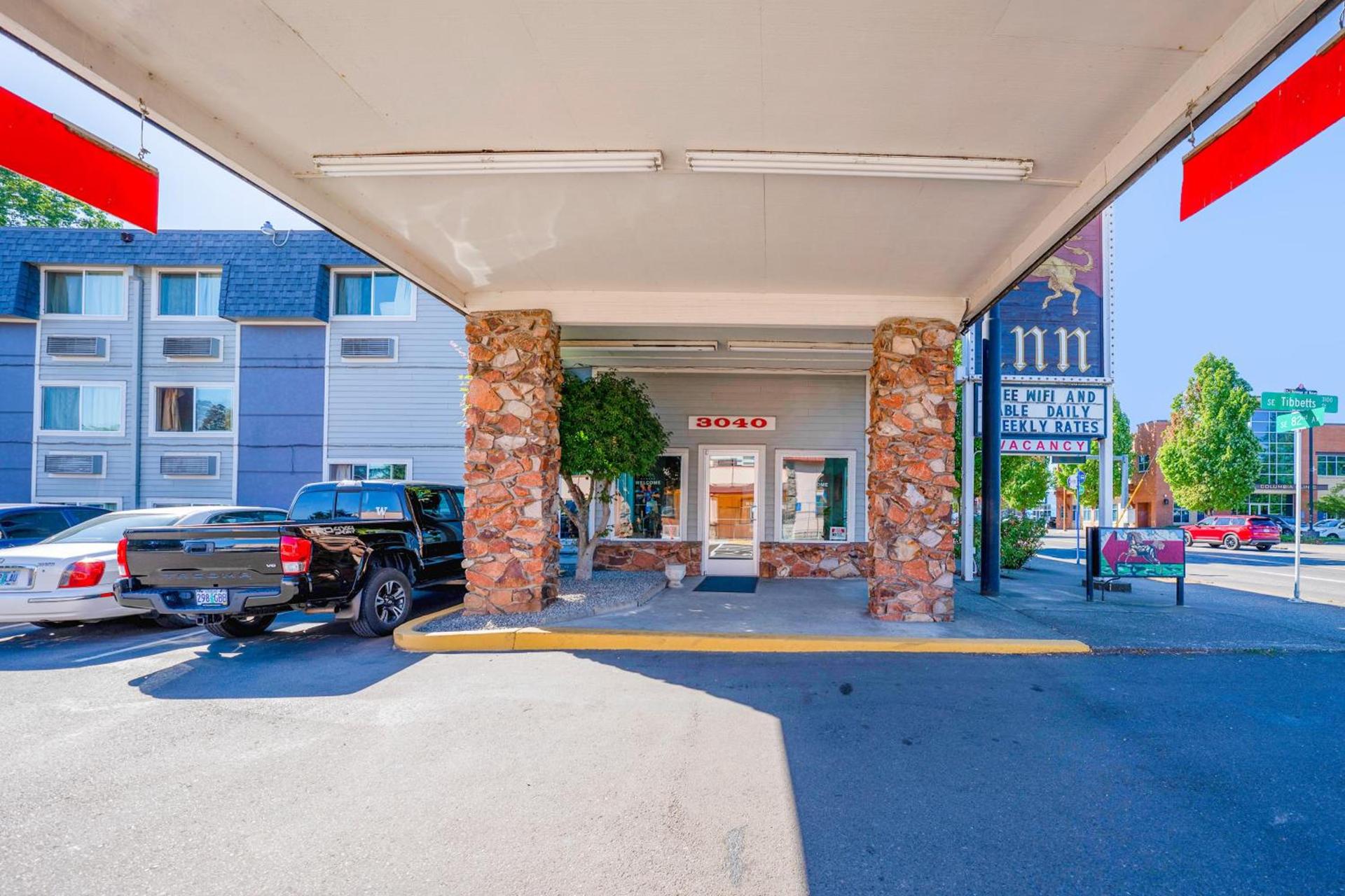 Unicorn Inn by OYO Portland photo 2