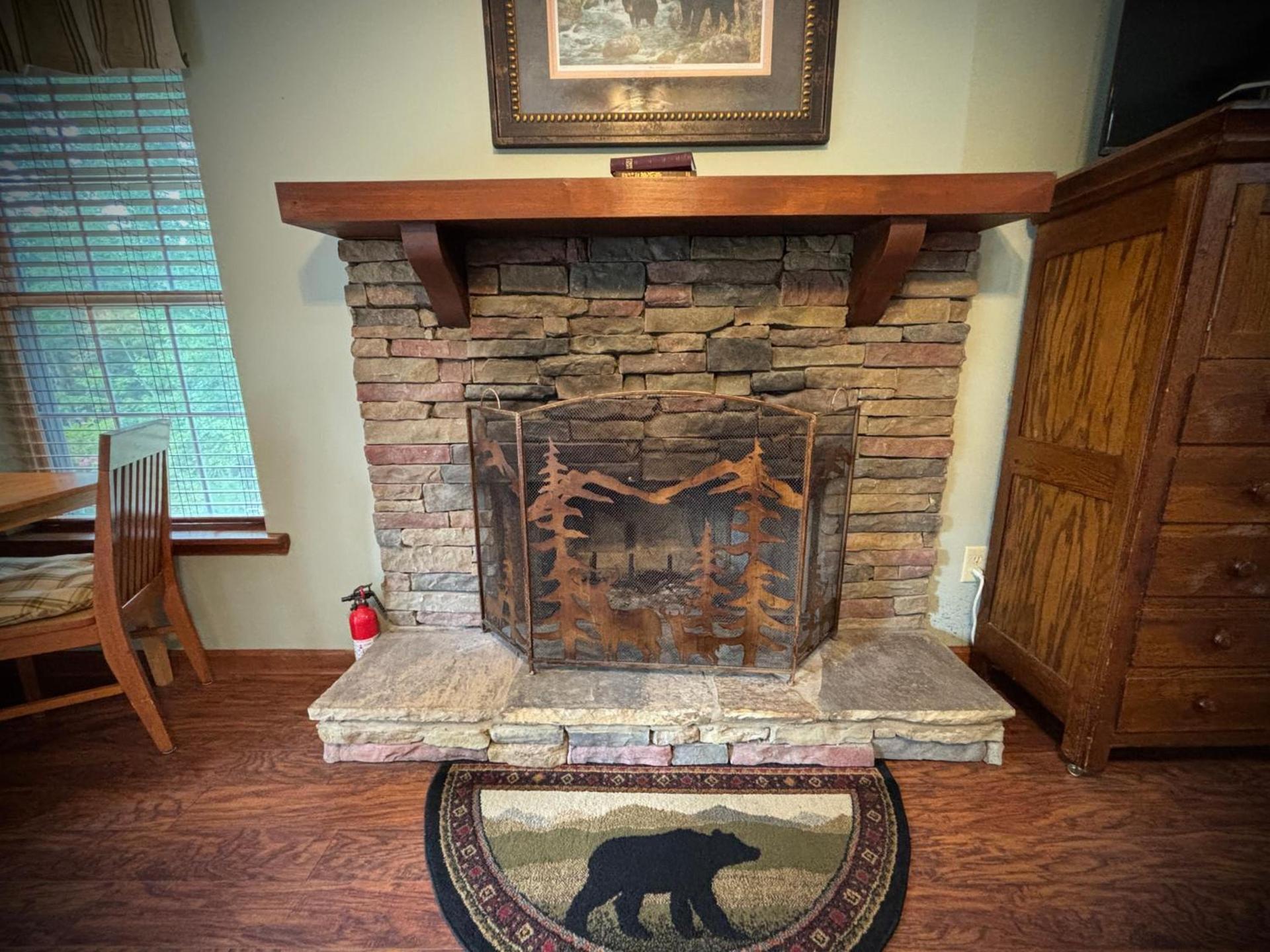 Long Mountain Lodge photo 26