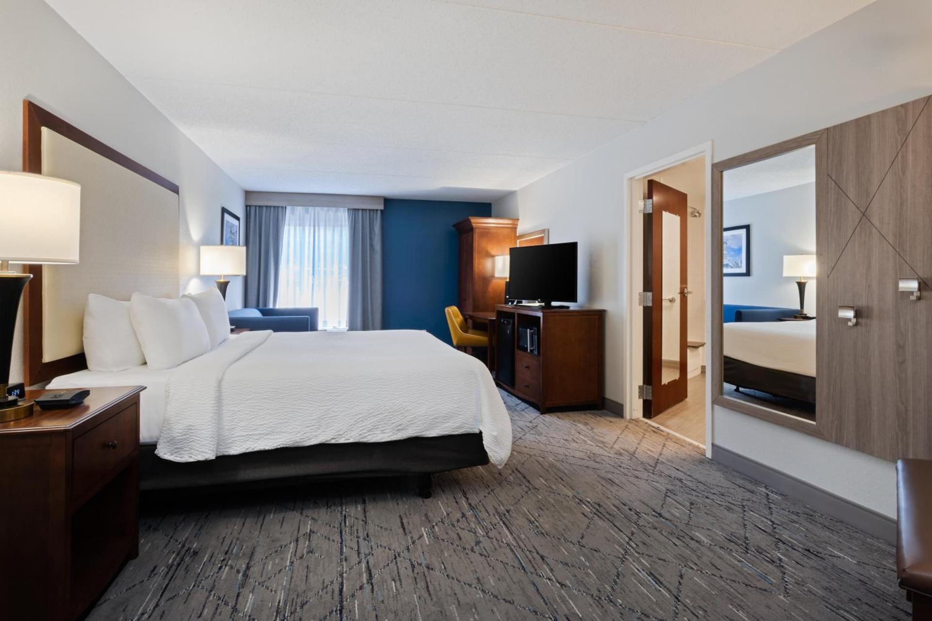 Holiday Inn Express & Suites Cincinnati Riverfront by IHG photo 15