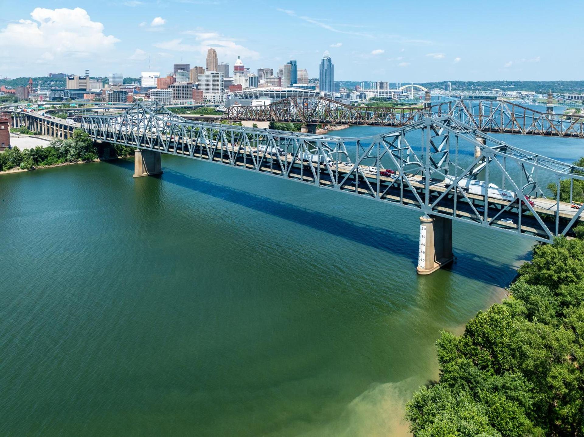 Holiday Inn Express & Suites Cincinnati Riverfront by IHG photo 29