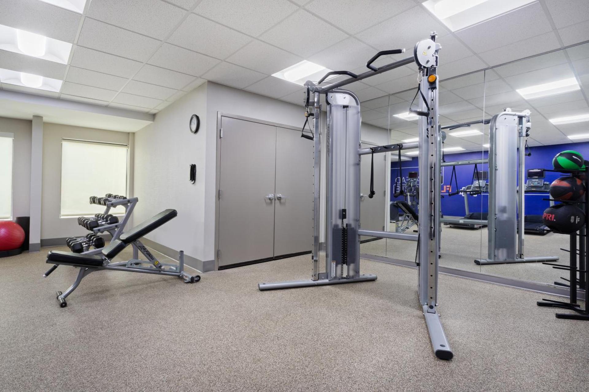 Holiday Inn Express & Suites Cincinnati Riverfront by IHG photo 49