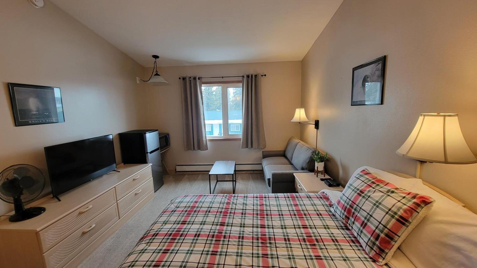 The Golden Bear Motel photo 8