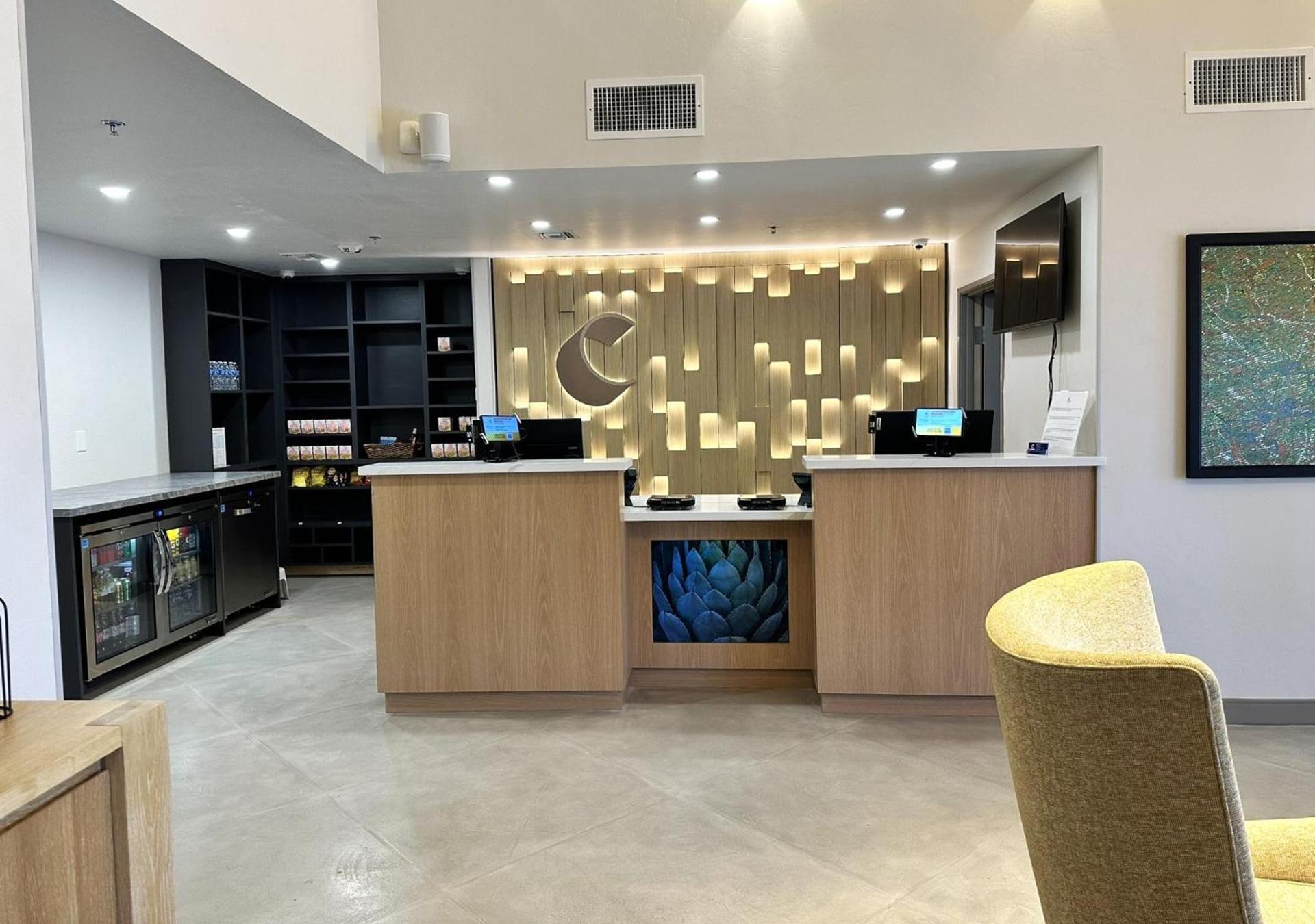 Comfort Suites at Tucson Mall photo 38