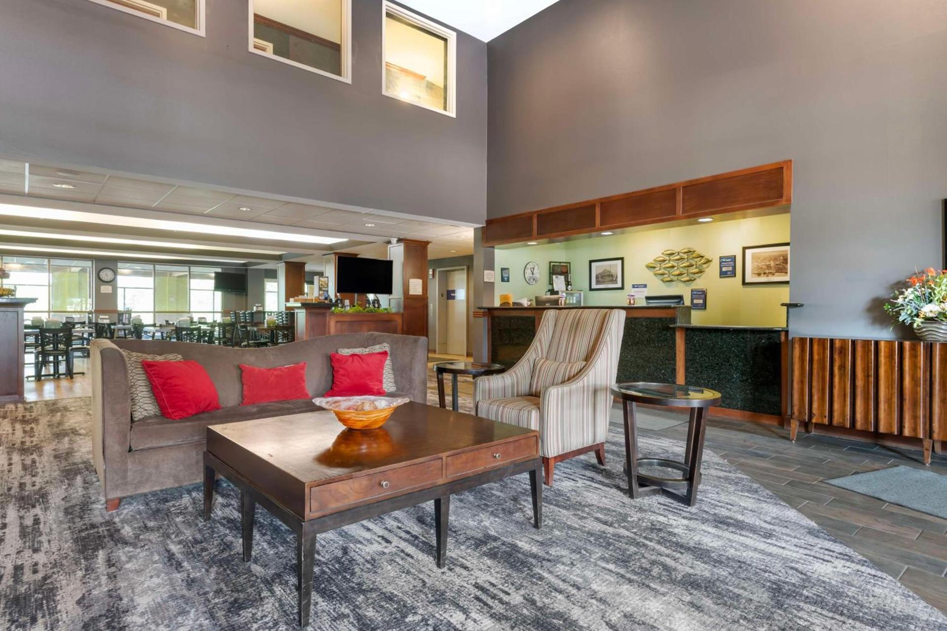 Best Western Plus Eau Claire Conference Center photo 14