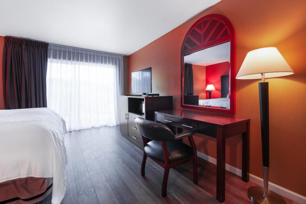 Pullman Garden Inn photo 8