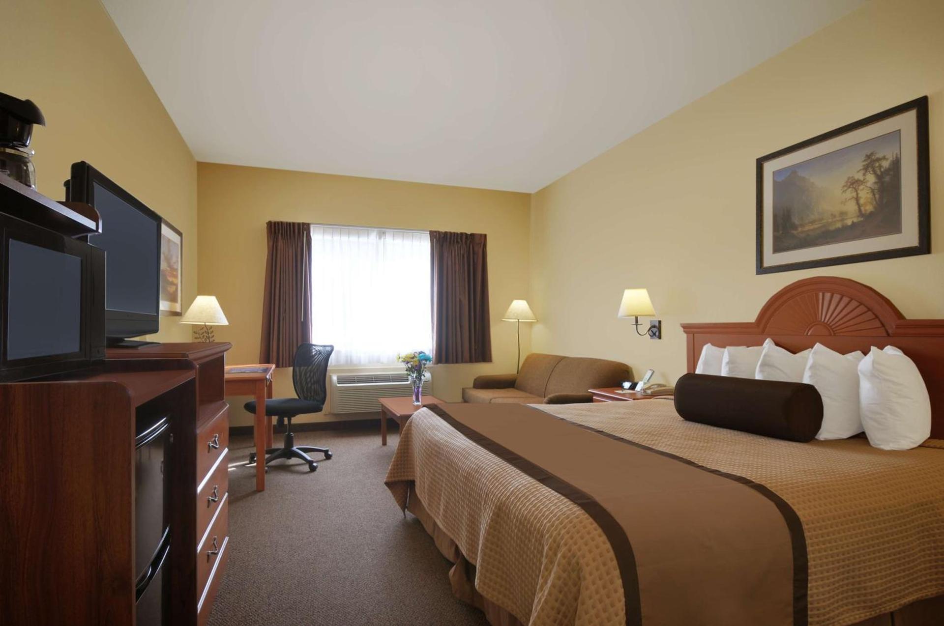 Best Western Plus Graham Inn photo 14