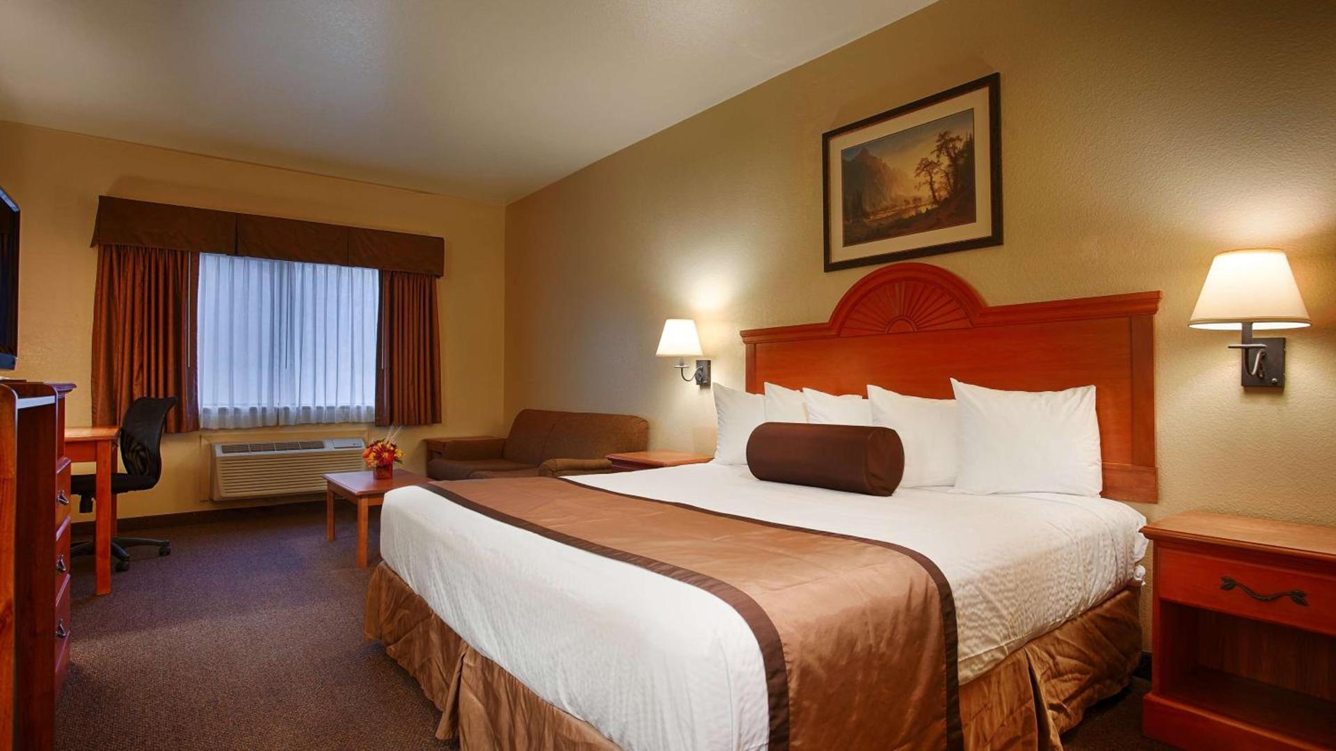 Best Western Plus Graham Inn photo 11