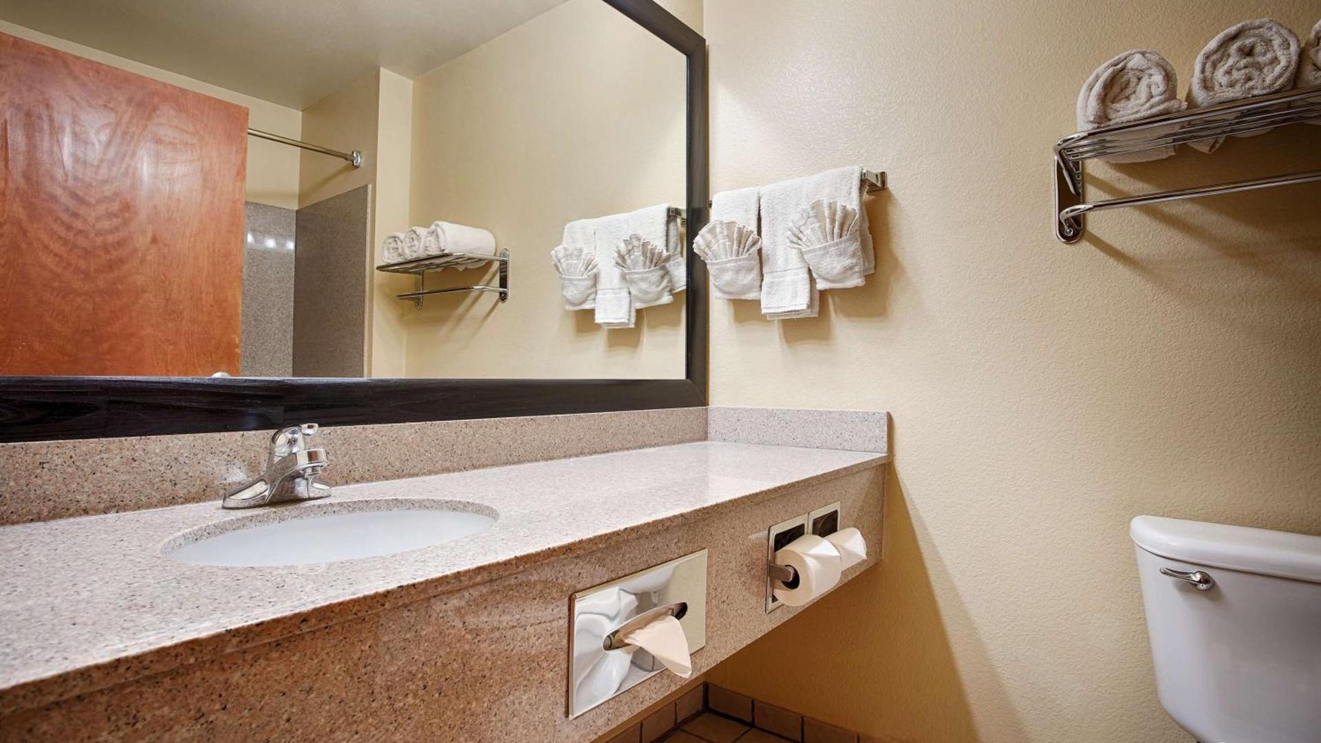 Best Western Plus Graham Inn photo 17