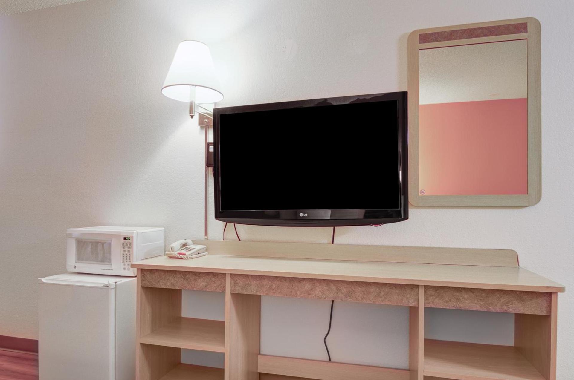 Motel 6-Colby, KS photo 24
