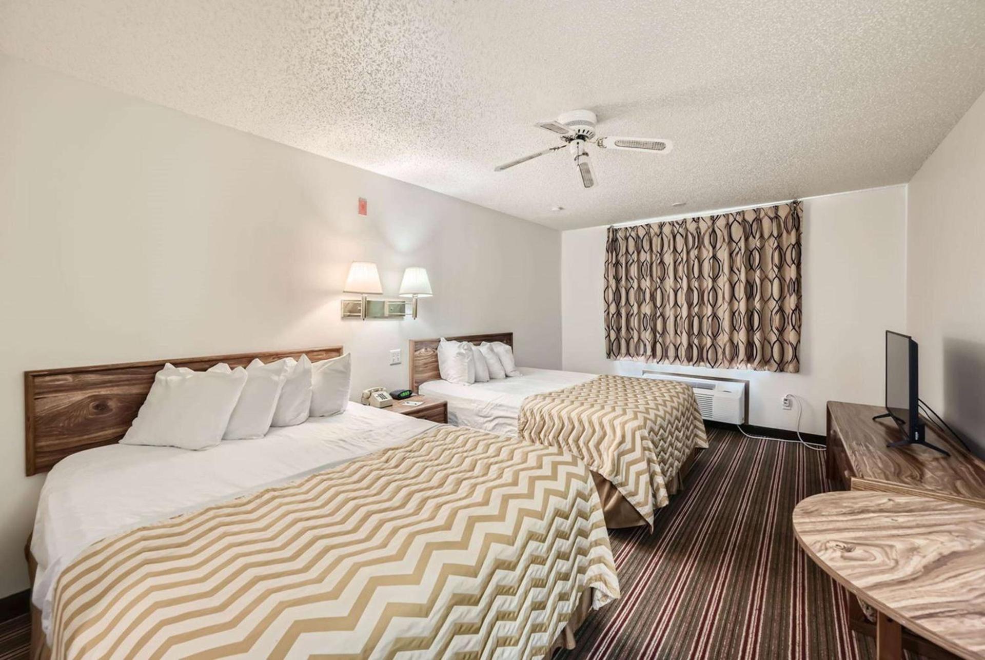 Travelodge by Wyndham Longmont photo 16