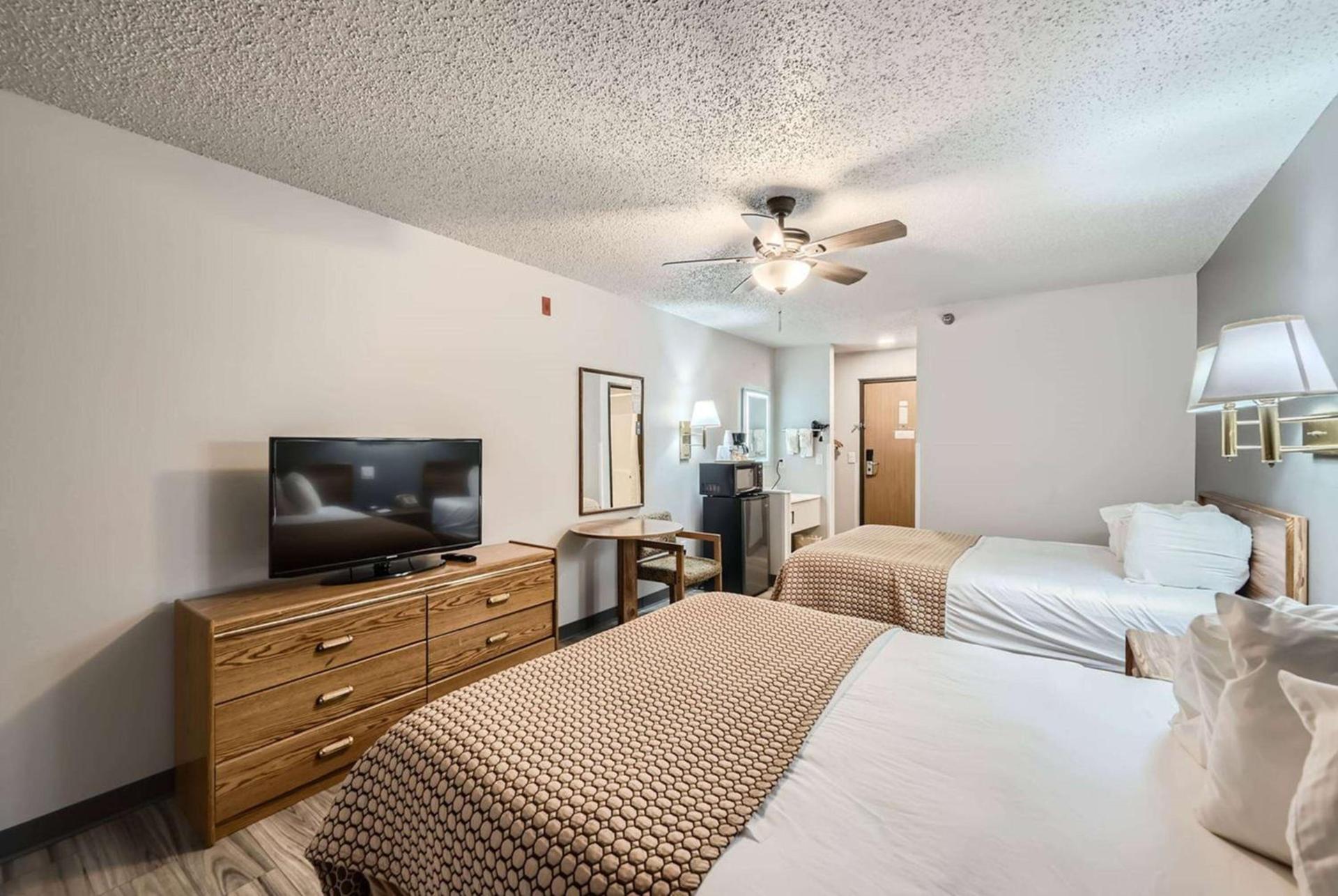 Travelodge by Wyndham Longmont photo 20