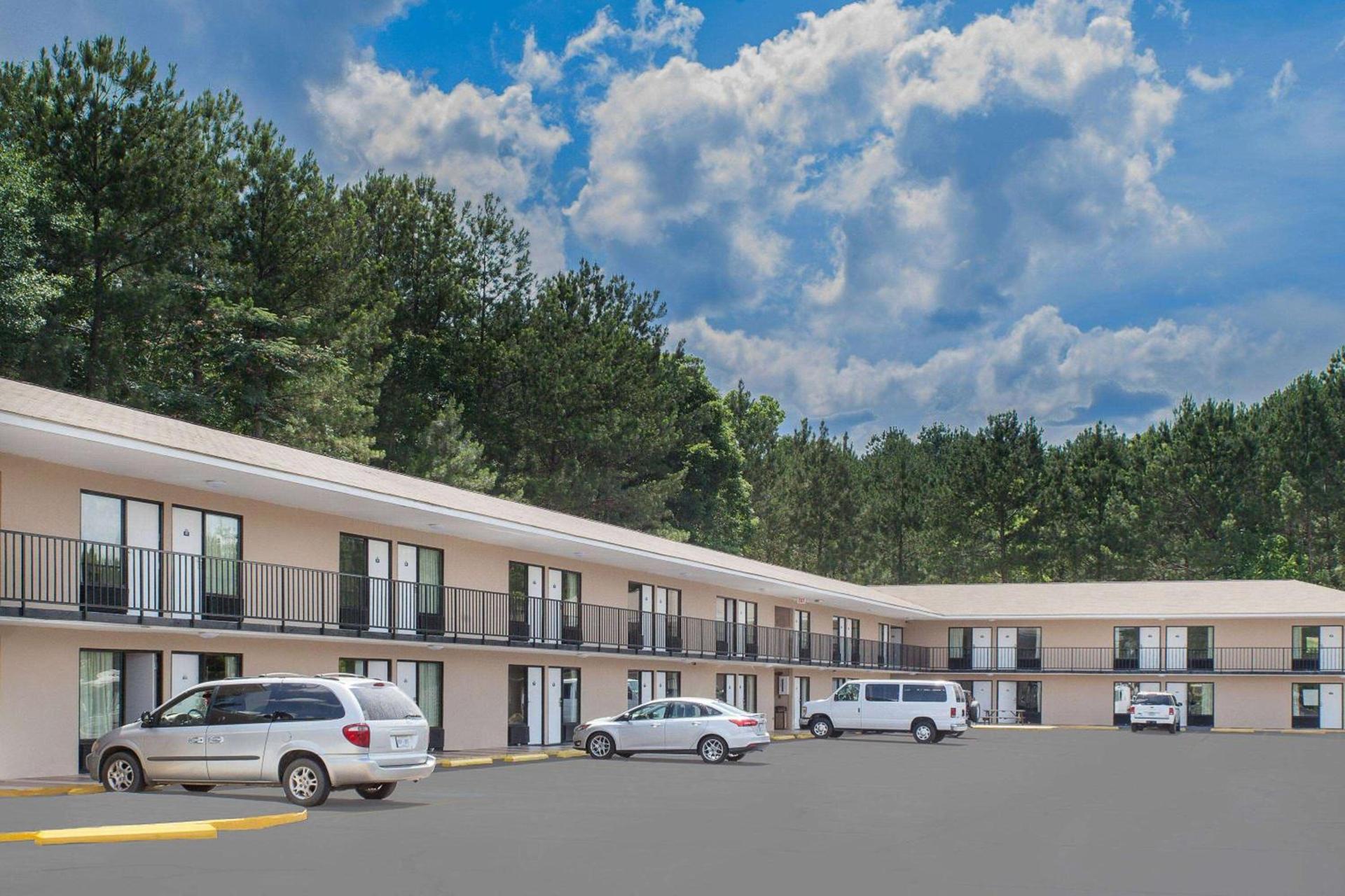 Days Inn by Wyndham Newton MS I-20 photo 2
