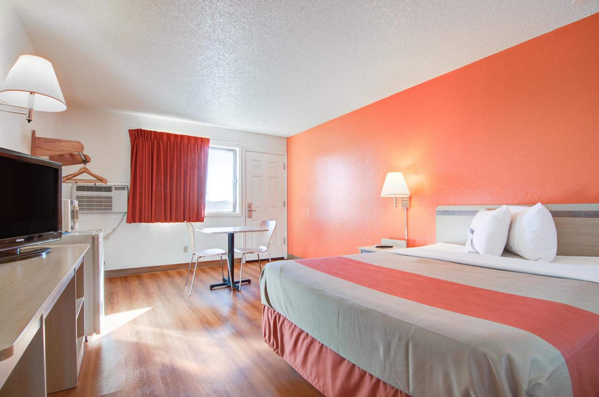 Motel 6-Colby, KS photo 31