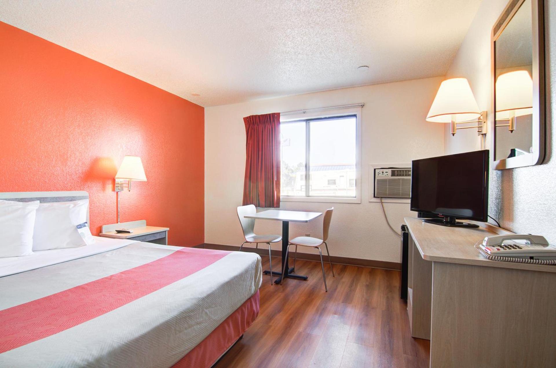 Motel 6-Colby, KS photo 39