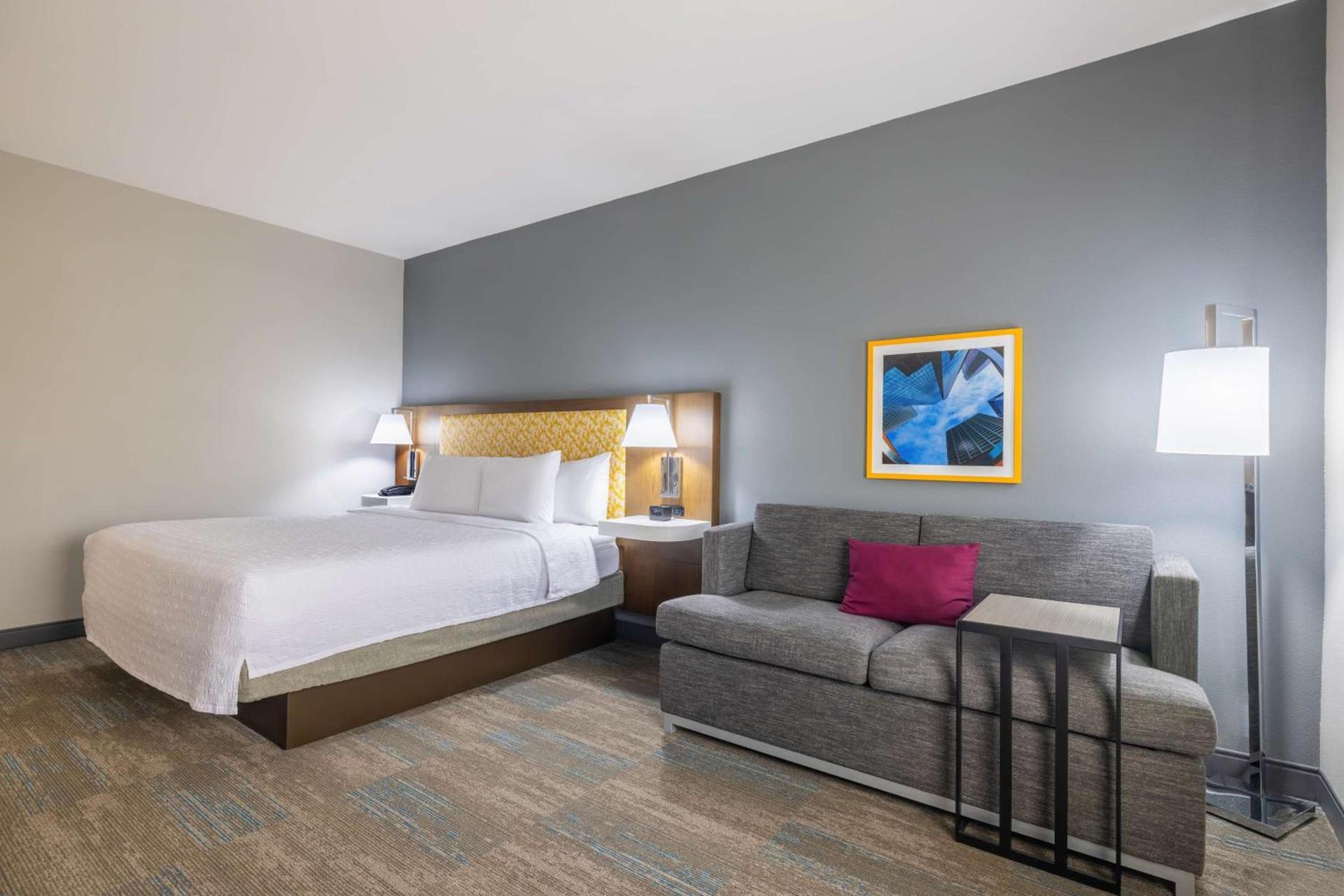 Hampton Inn & Suites Brenham photo 21