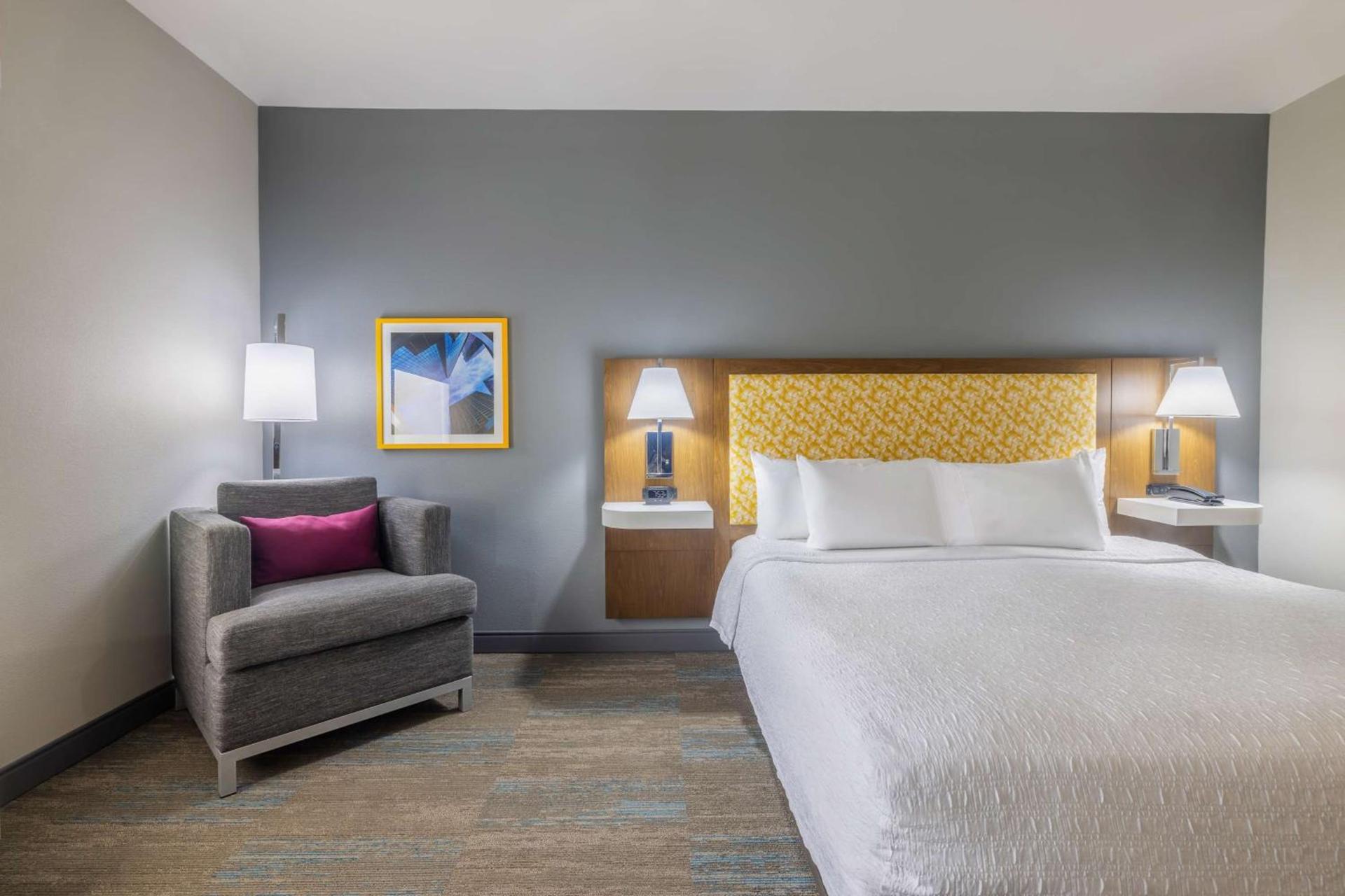 Hampton Inn & Suites Brenham photo 27