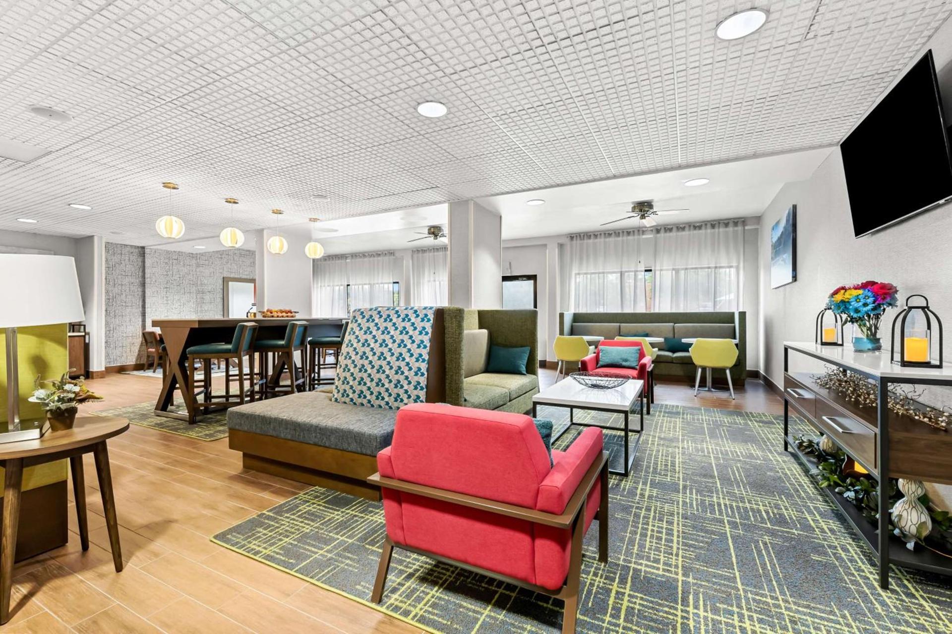 Hampton Inn Florence Midtown near University of North Alabama photo 6