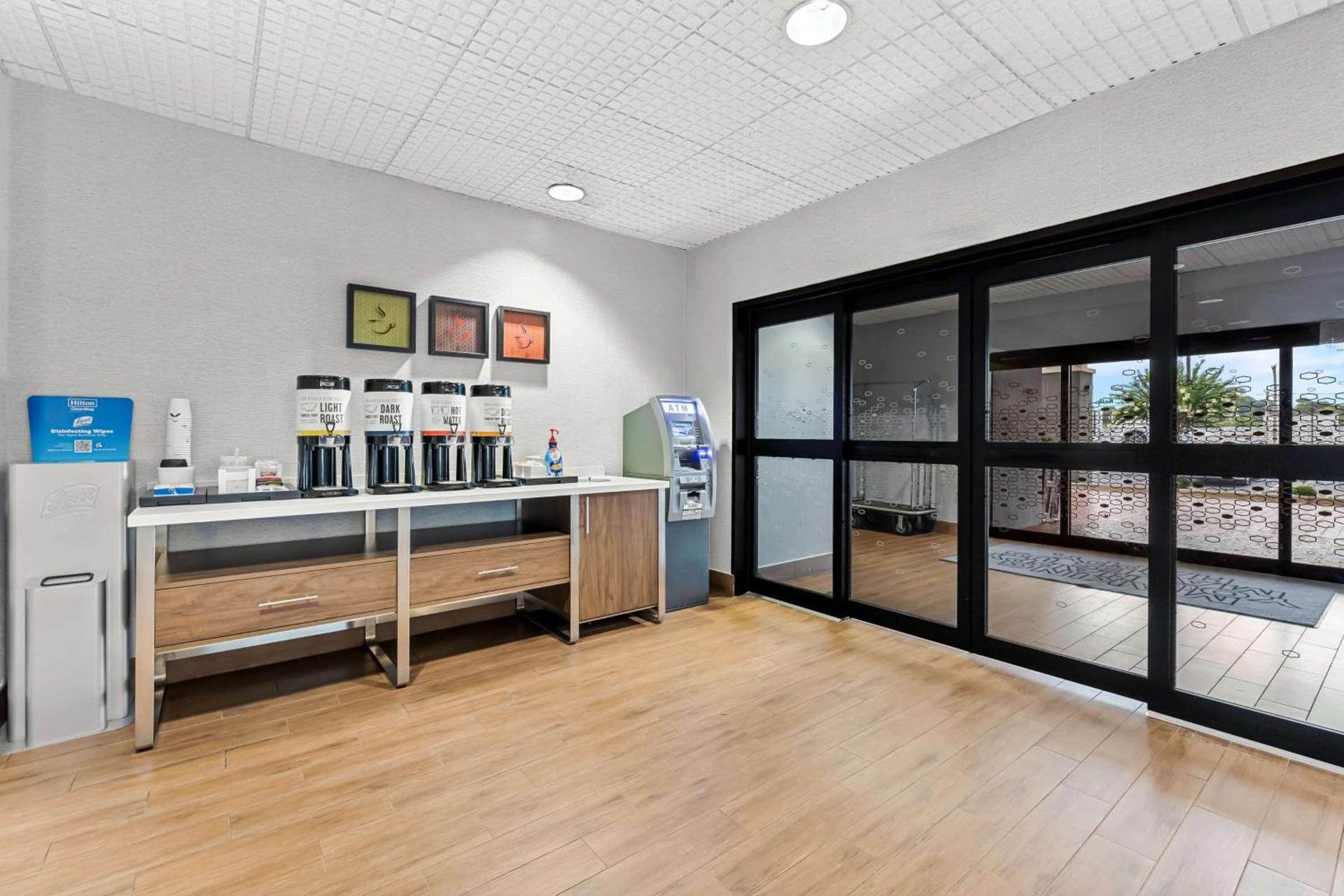 Hampton Inn Florence Midtown near University of North Alabama photo 13