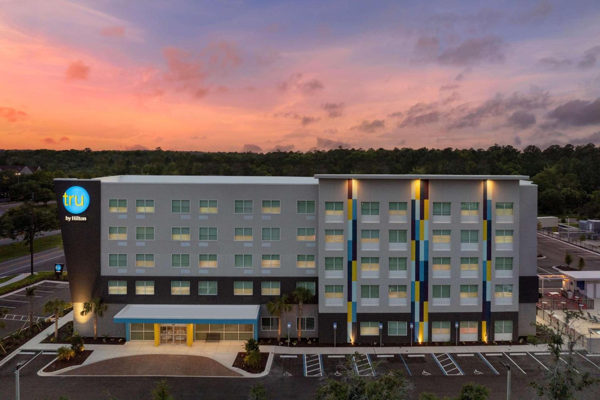Tru By Hilton Jacksonville Airport photo 4