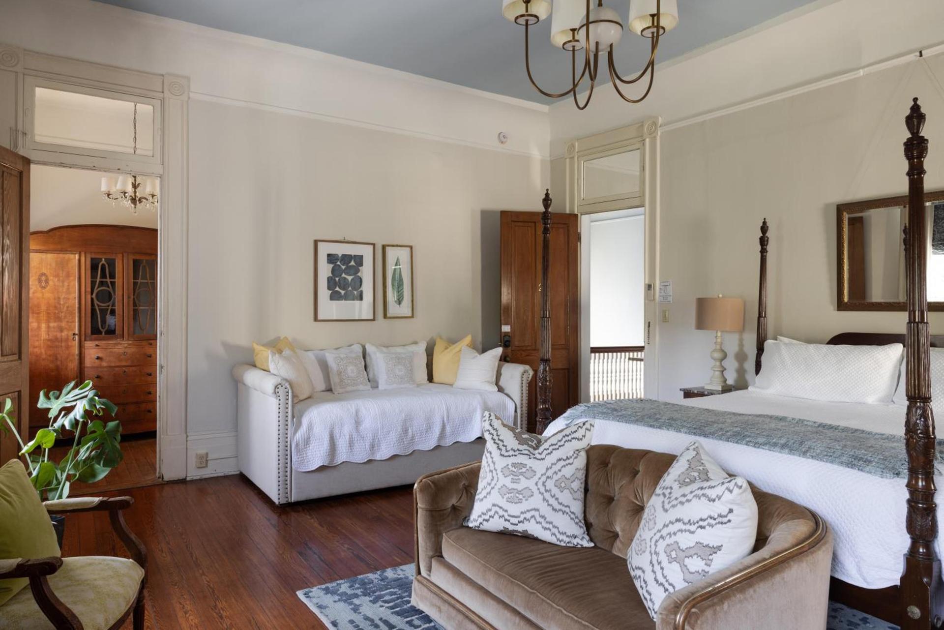 The Sully Mansion photo 16