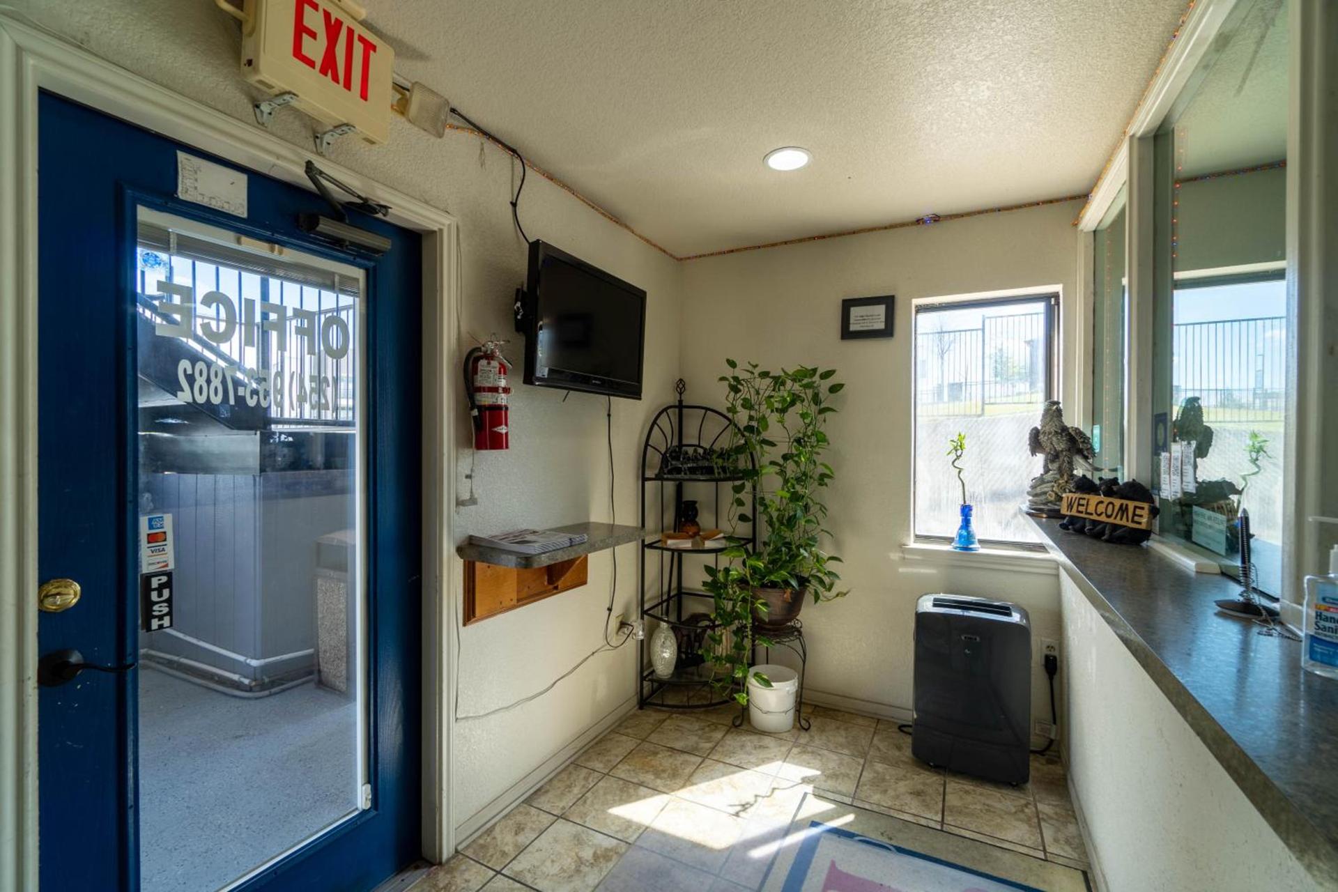 High Five Inn By OYO Killeen photo 13