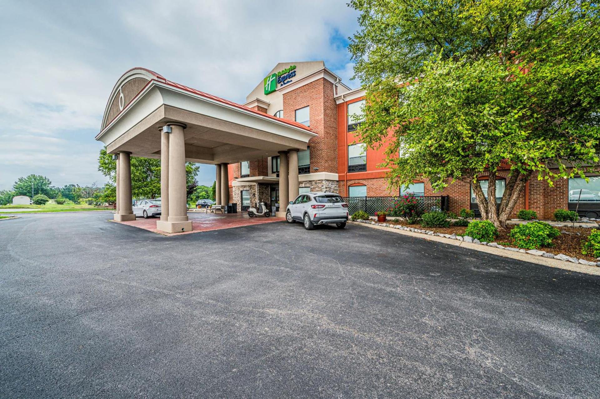 Holiday Inn Express Hotel & Suites Franklin by IHG photo 59